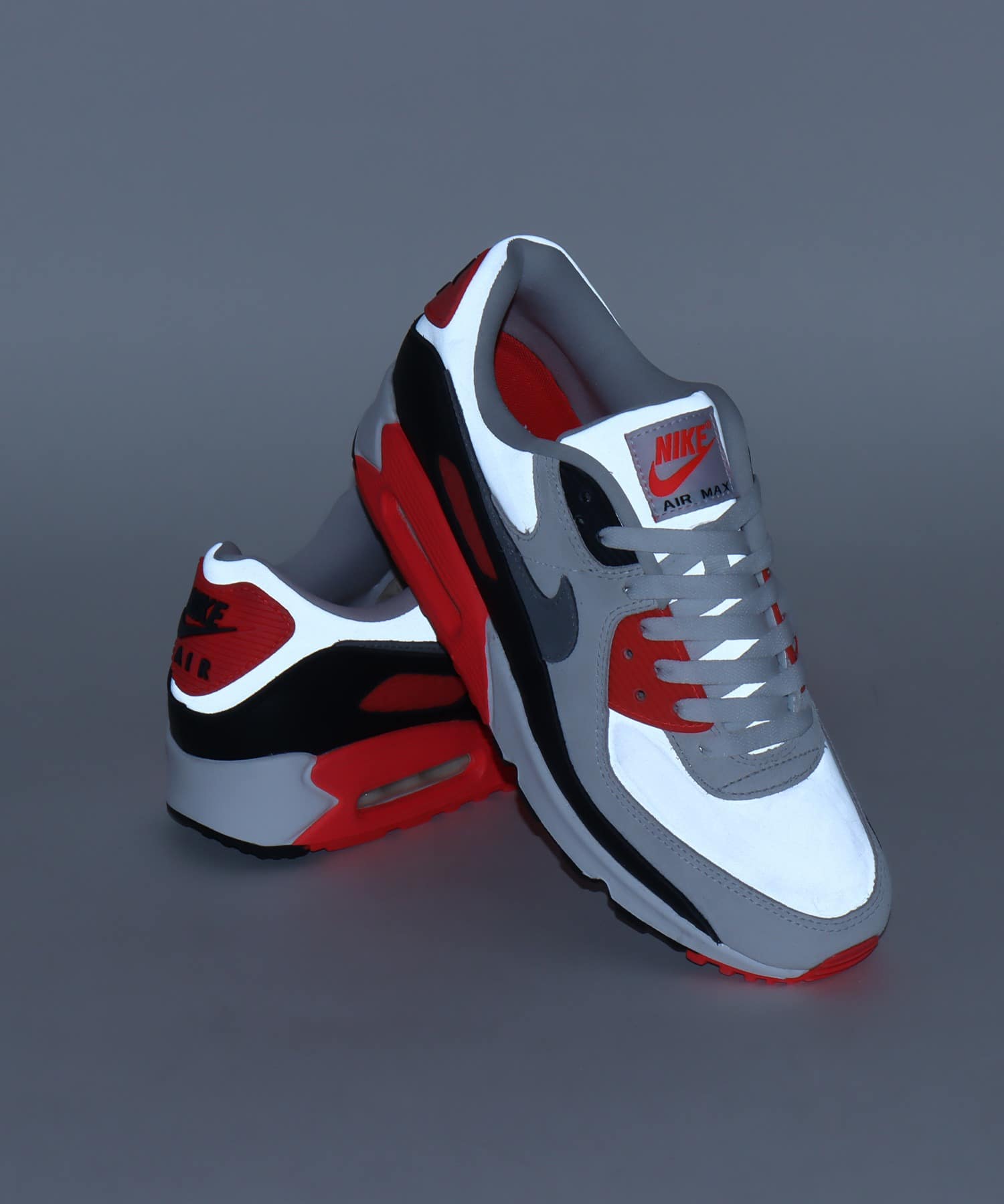 NIKE AIR MAX 90 QS WHITE/PARTICLE GREY-LT SMOKE GREY-BLACKの画像