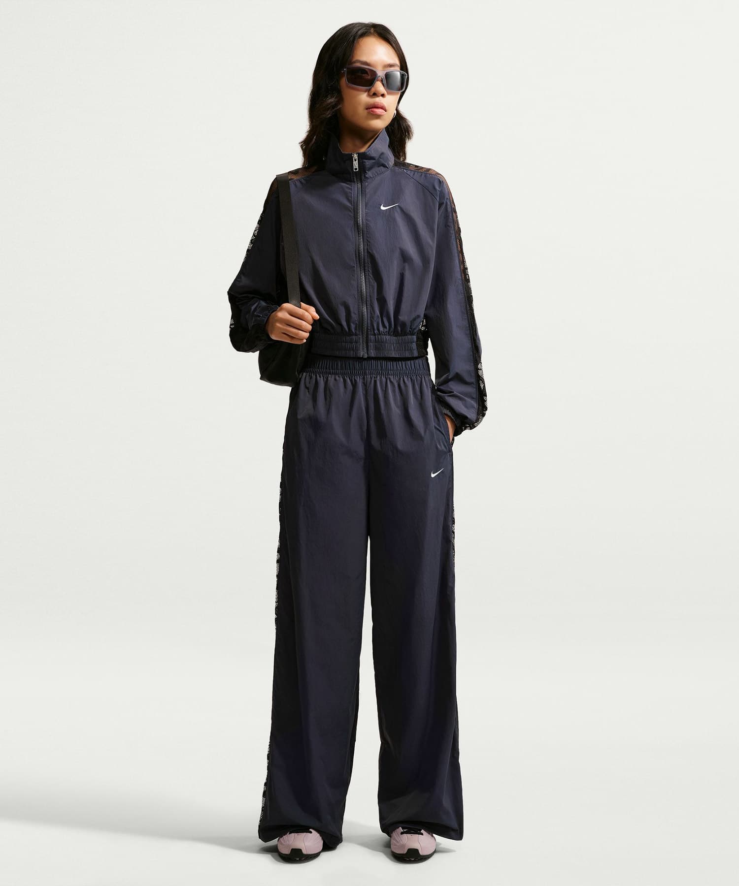 NIKE AS W NK LACE INSET TRACK PANT BLACKの画像