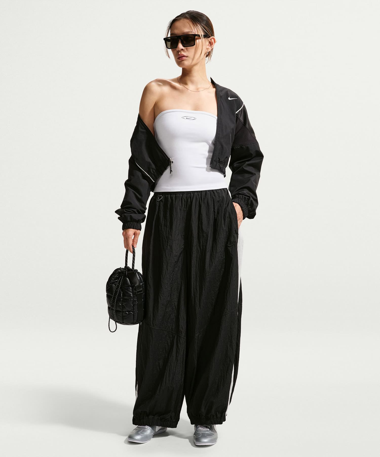 NIKE AS W NK STREET GFX TUBE TOP WHITEの画像