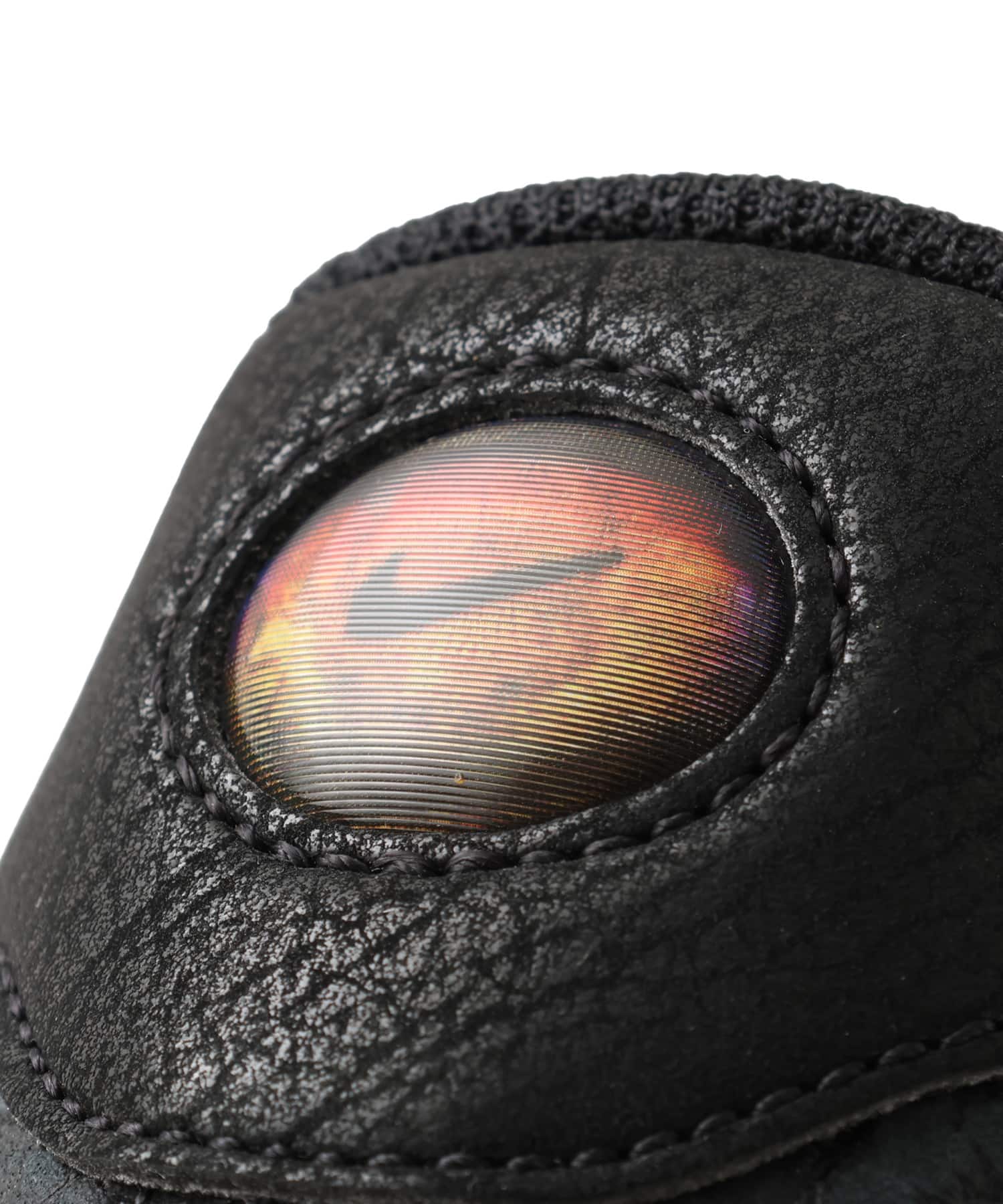 NIKE AIR FORCE 1 '07 BLACK/BLACK-TOUGH RED-DK SMOKE GREY-GREY FOGの画像