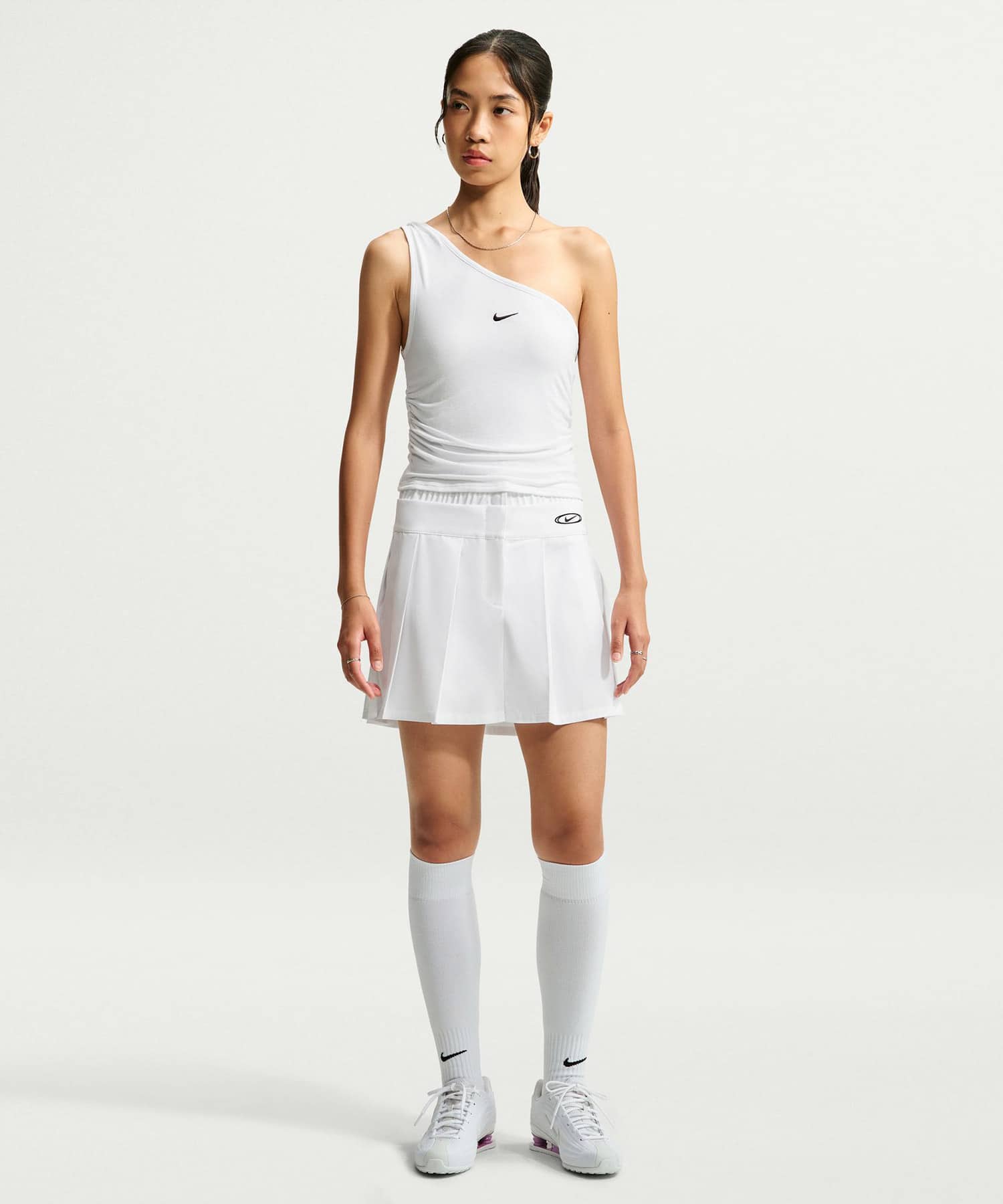 NIKE AS W NK ASSYM ONE SHOULDER TAN WHITEの画像