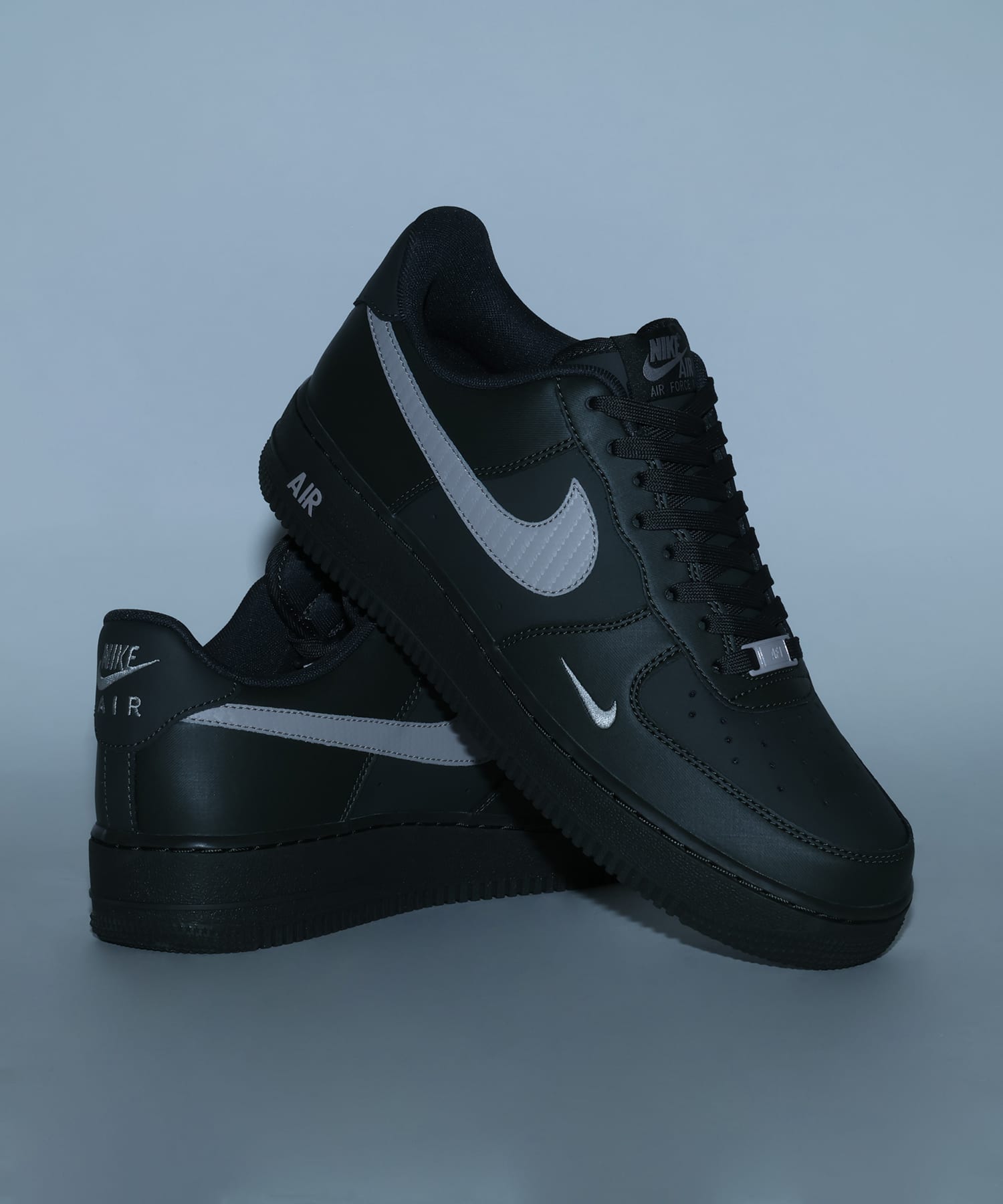 NIKE AIR FORCE 1 '07 NEWSPRINT/COLLEGE GREYの画像