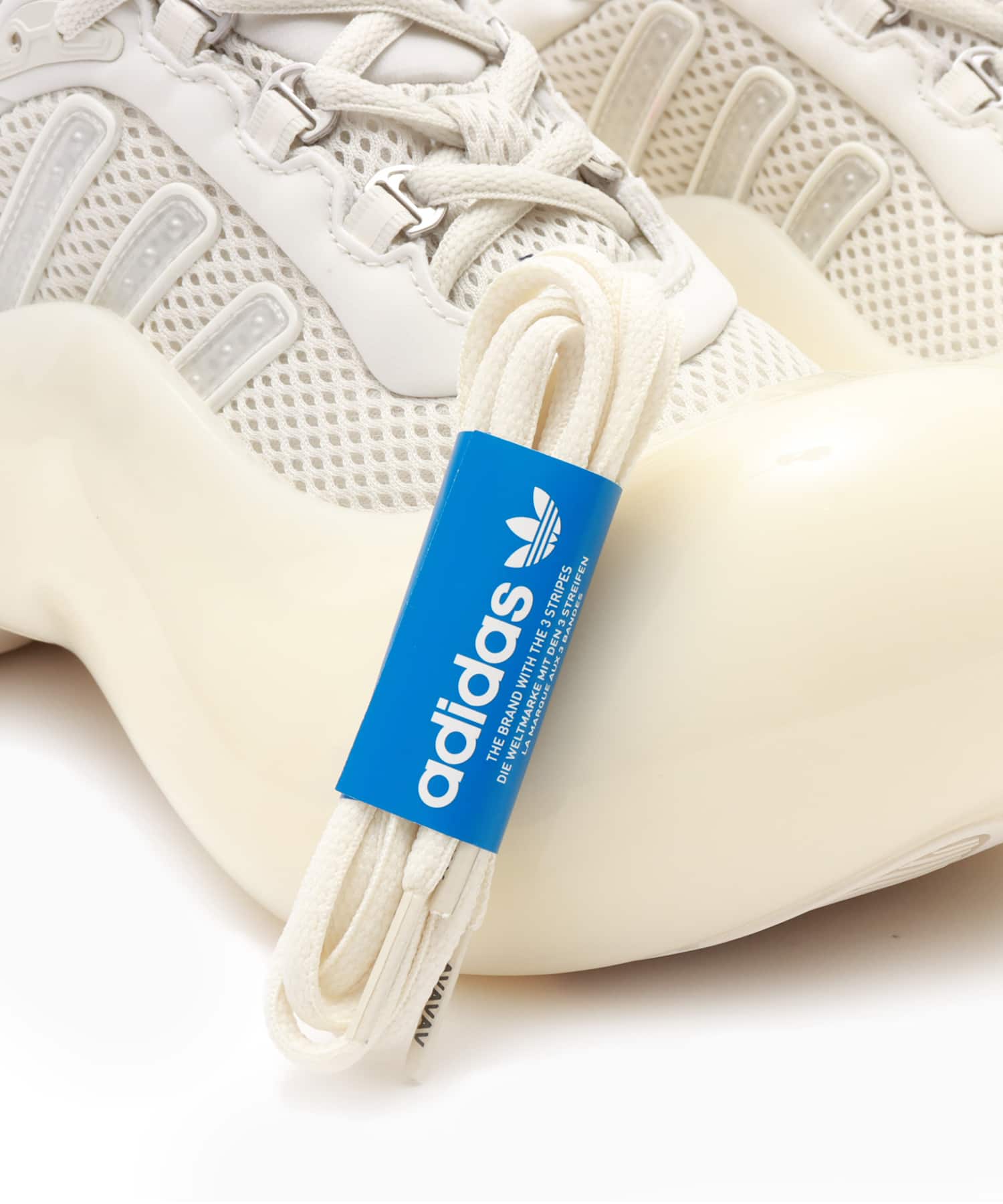 adidas by Avavav MOONRUBBER OFF WHITE/SILVER METALLIC/CHARK WHITEの画像