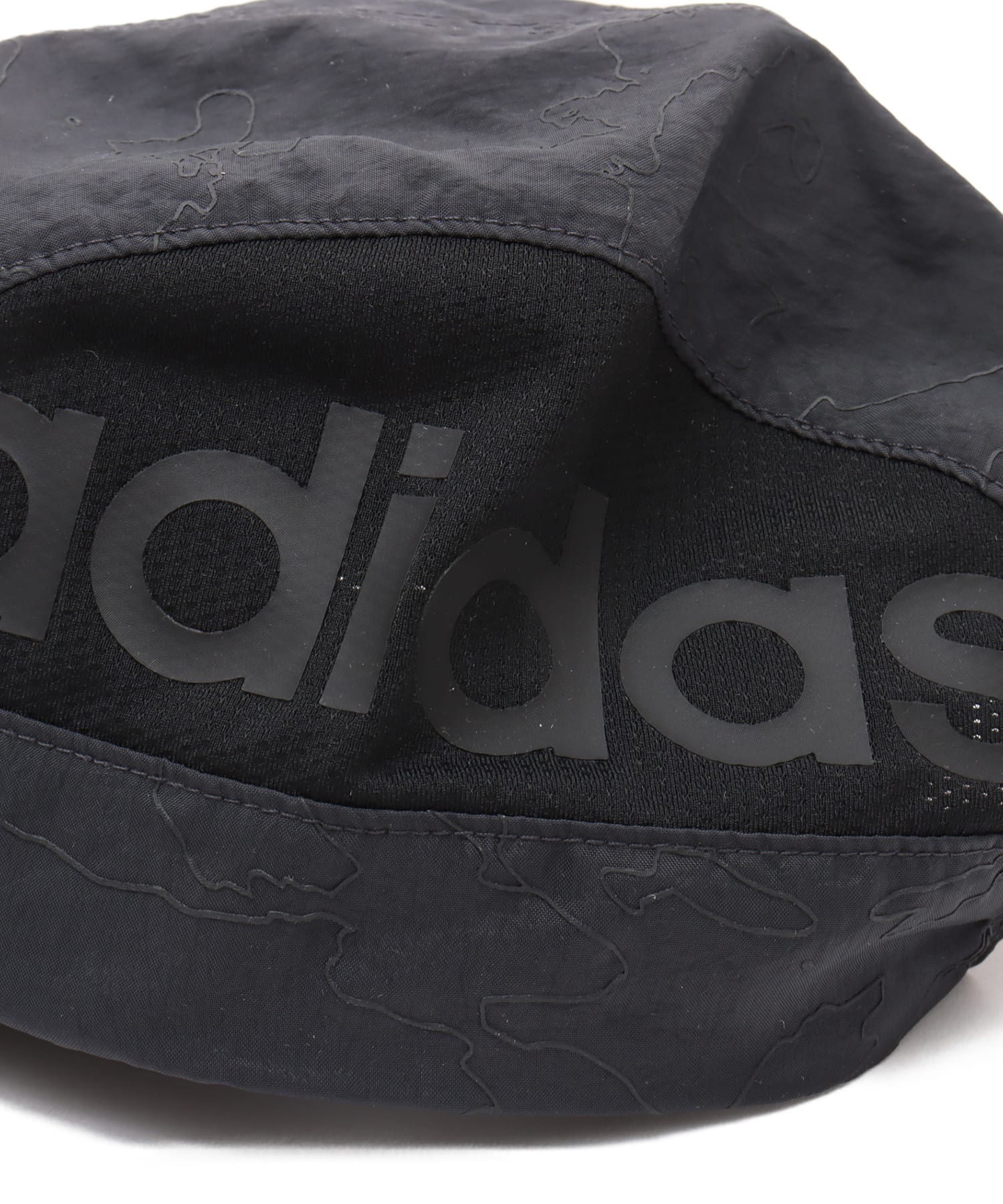 adidas 100 THIEVES CAP カーボンの画像