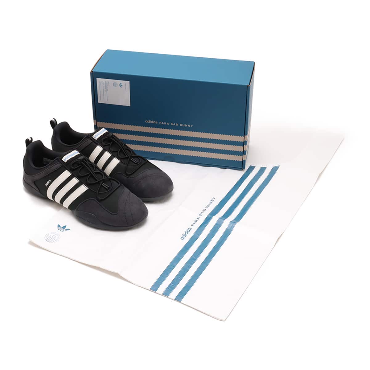 adidas BAD BUNNY BALLERINA CORE BLACK/CHARK WHITE/CARBON adidas BAD BUNNY BALLERINA CORE BLACK/CHARK WHITE/CARBON