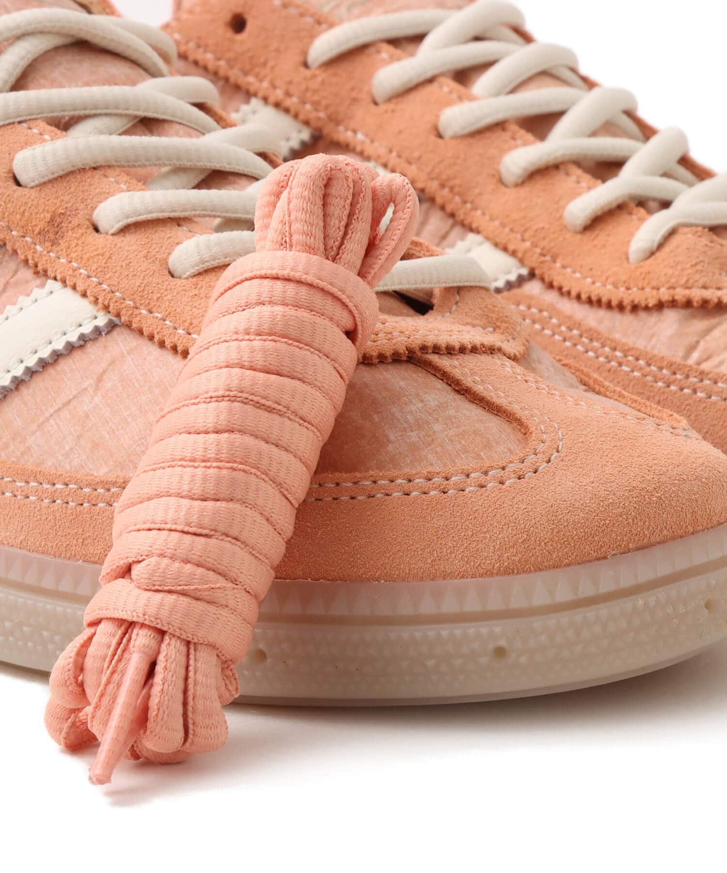 adidas HANDBALL SPEZIAL HAZCOP/OWHITE/WONTAUの画像