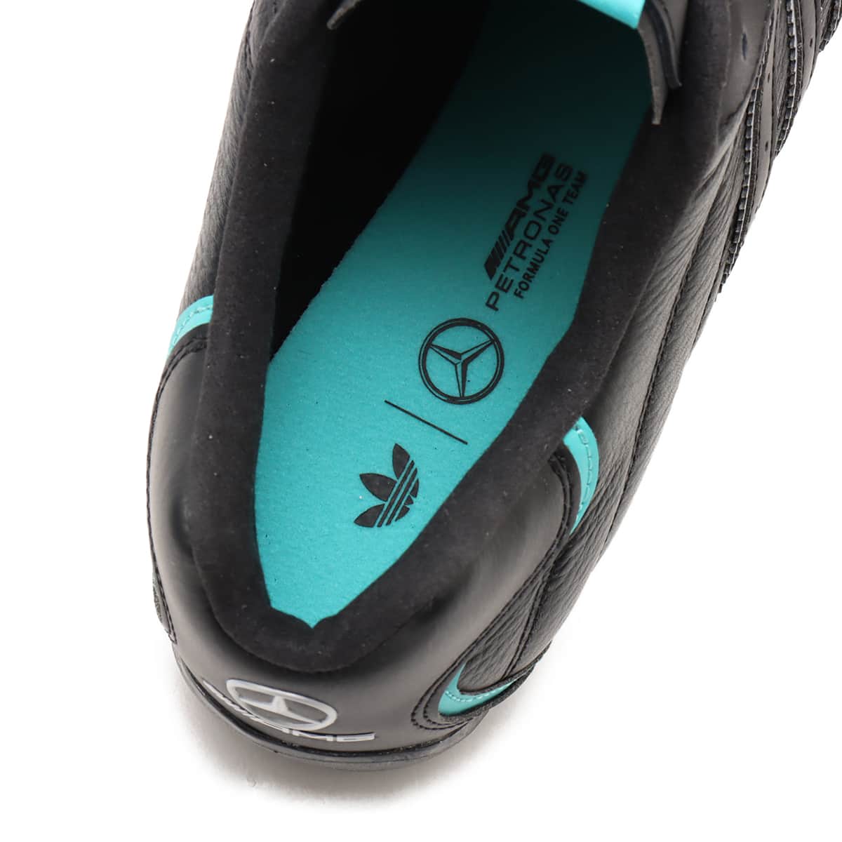 adidas ADIRACER LO Mercedes AMG PETRONAS F1 TEAM CORE BLACK/SEMI MINT RUSH/CORE BLACKの画像