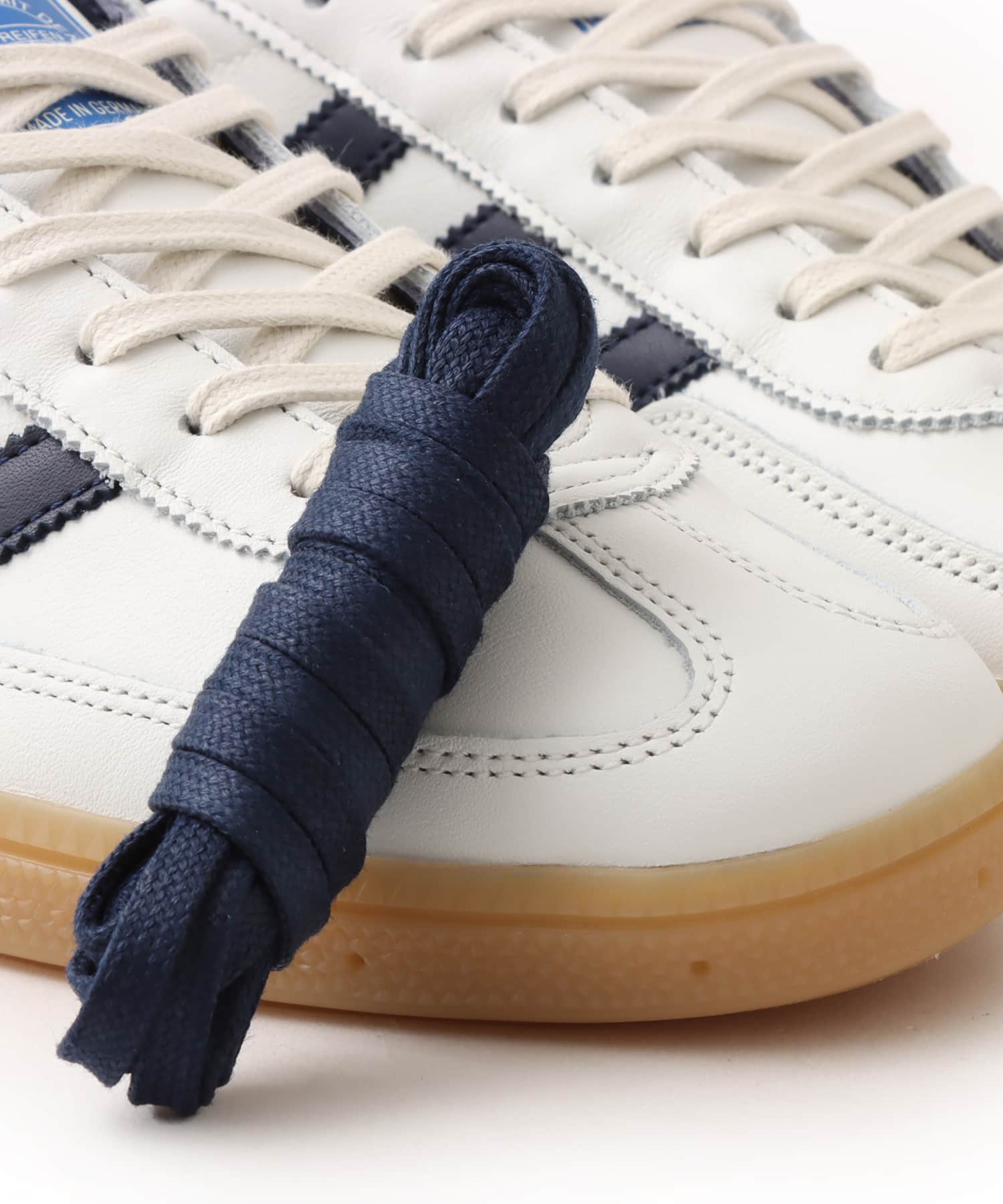 adidas HANDBALL SPEZIAL MADE IN GERMANY CWHITE/NINDIG/GUM4の画像