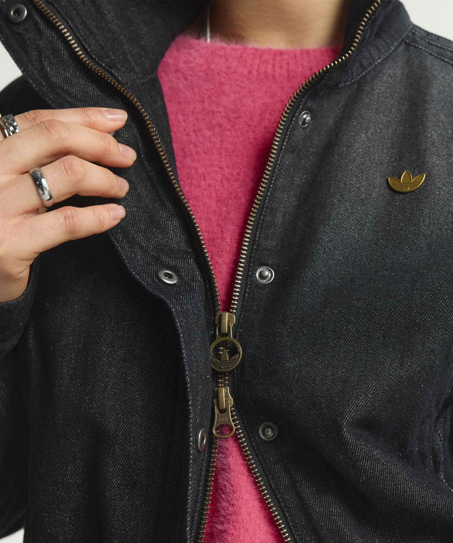 adidas DENIM TRACKTOP トゥルーブラックデニムの画像