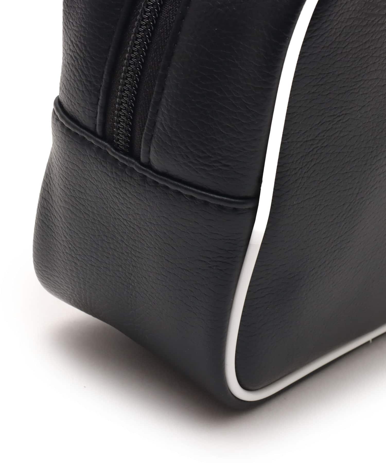 adidas ADICOLOR ELONGATED AIRLINER BAG ブラックの画像