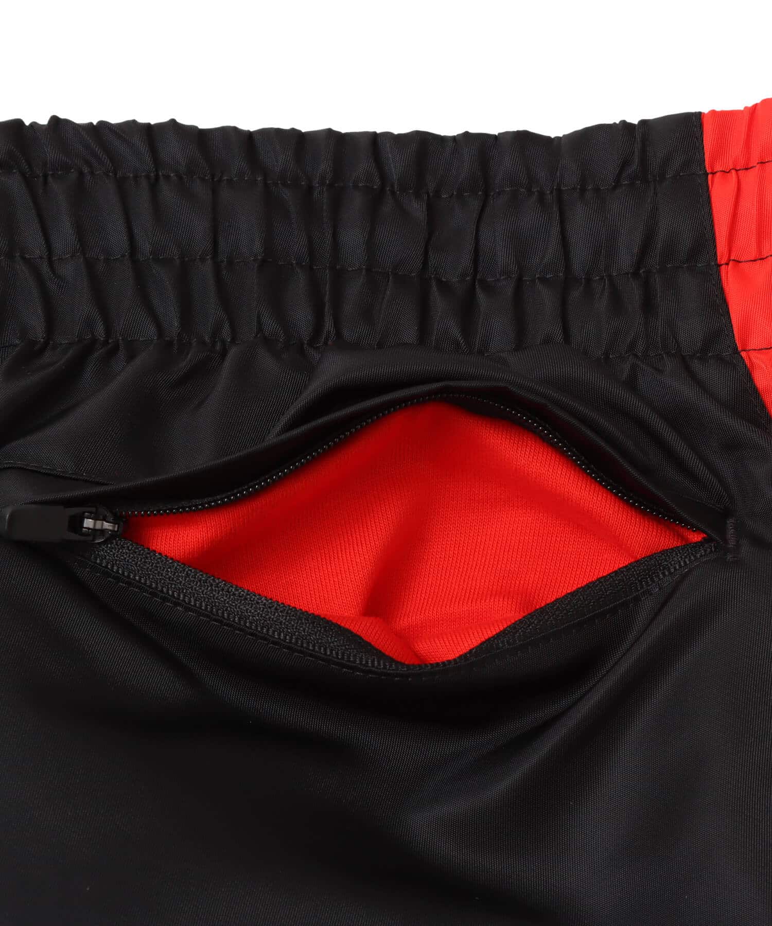 adidas CHAVARRIA FLEECE ZIP OFF PANT ブラック/レッドの画像