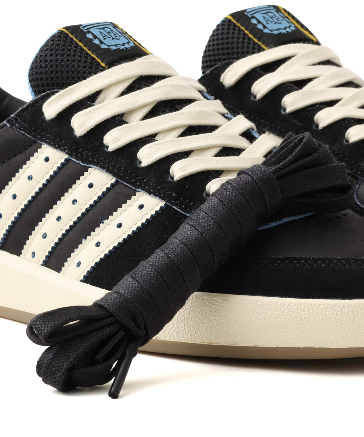 adidas GLENBURN X THRASHER CBLACK/CREWHT/GUM5の画像