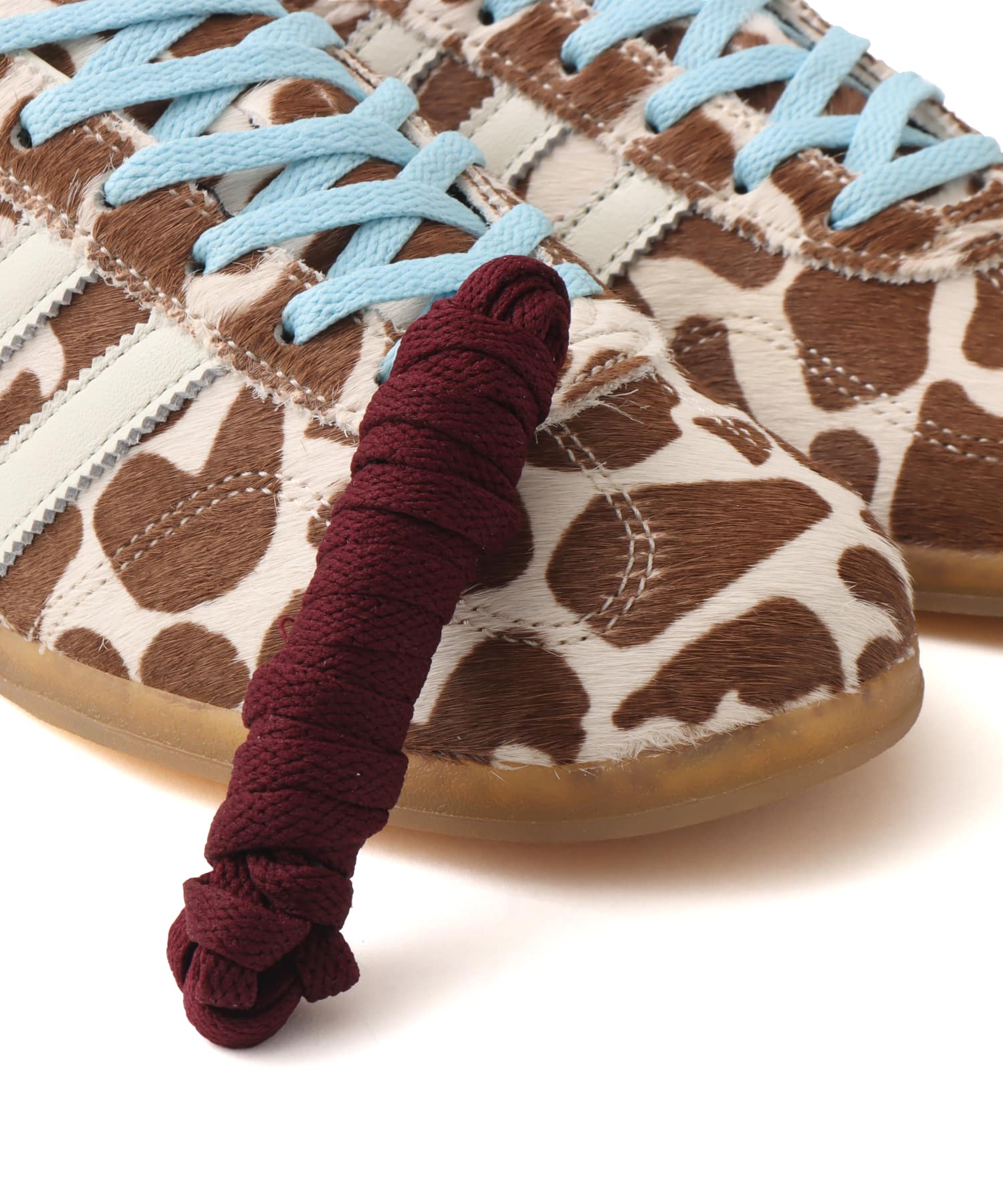 adidas GAZELLE LO PRO W CRLI/IVORY/GUM3の画像