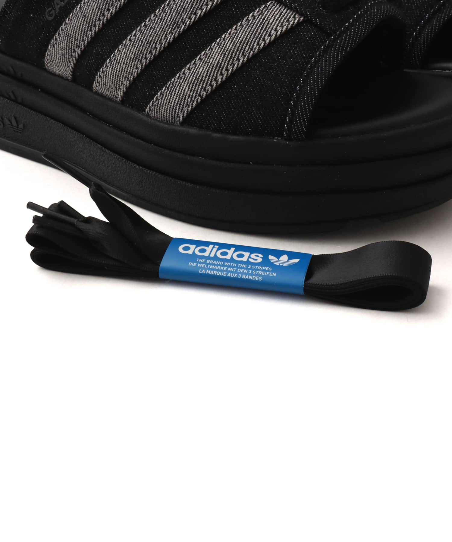 adidas GAZELLE BOLD SANDAL W CORE BLACK/SUPPLIER COLOUR/CORE BLACKの画像