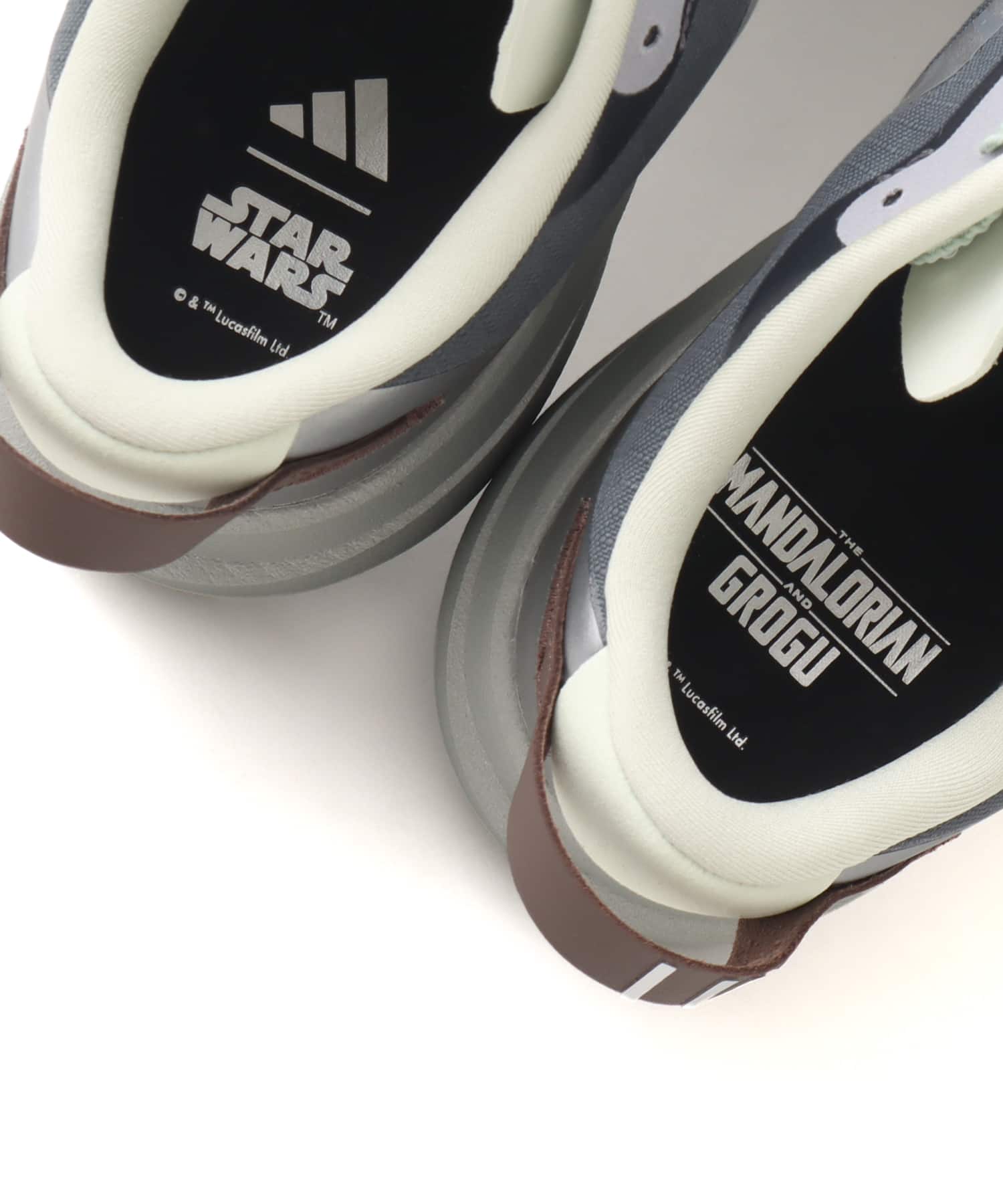 adidas Adizero EVO SL ATR M / The Mandalorian and Grogu GREY FIVE/MATTE SILVER/LINEN GREENの画像