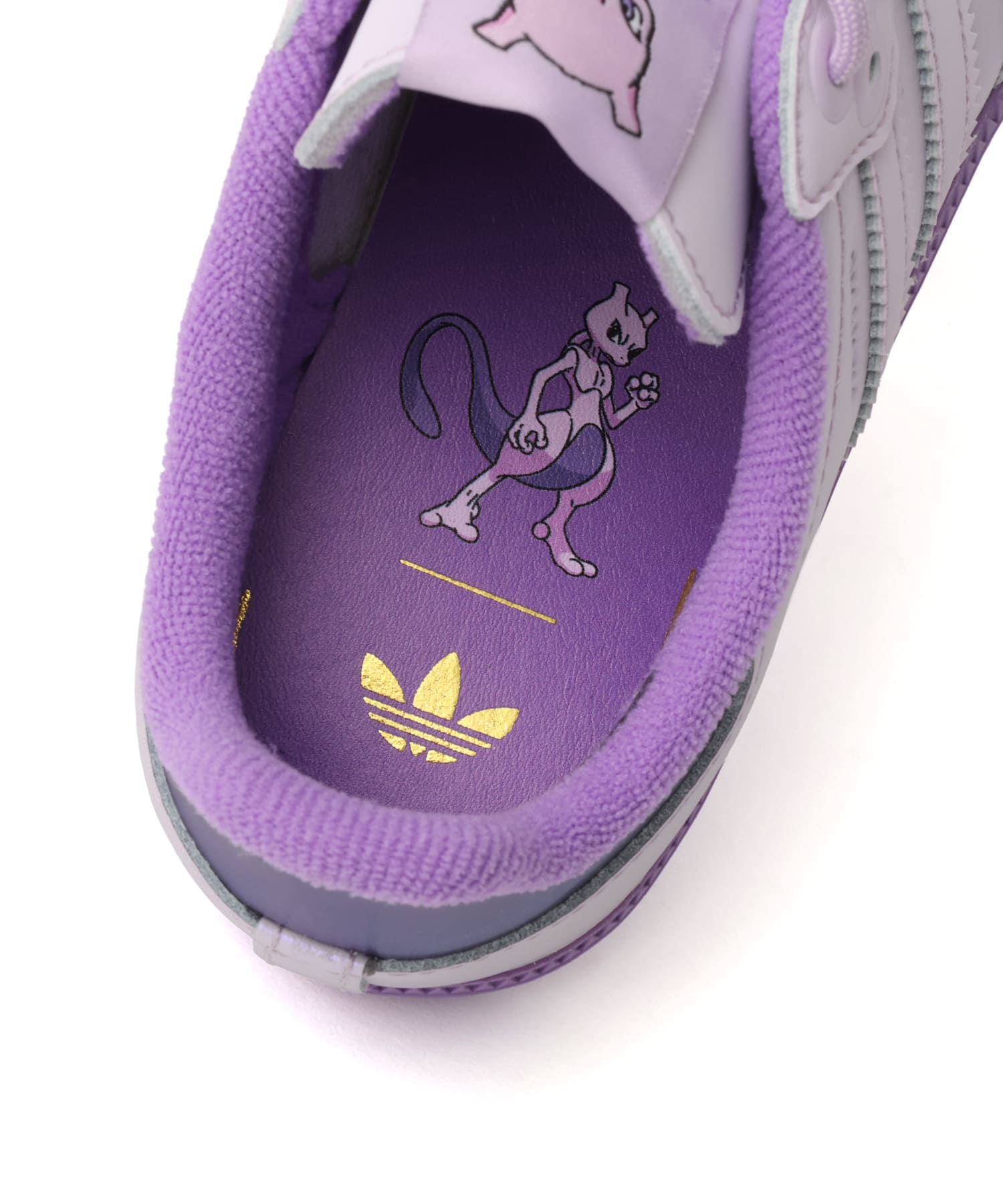 adidas POKEMON SAMBA OG C ICELAV/ICELAV/VIOFUSの画像