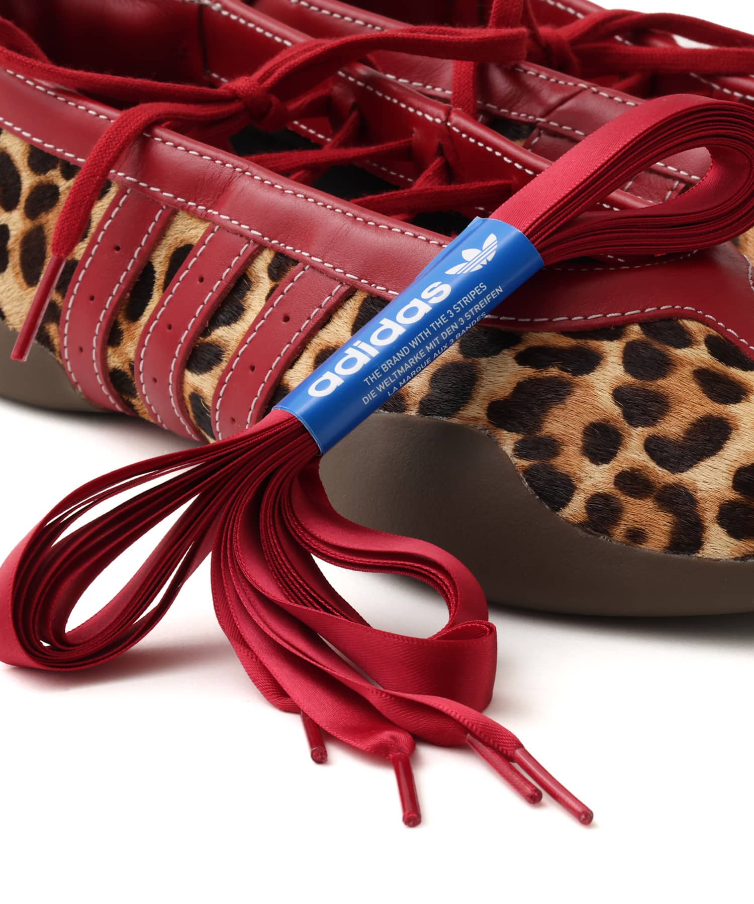 adidas TAEKWONDO MEI BALLET W OWHITE/SUPCOL/TMVIREの画像