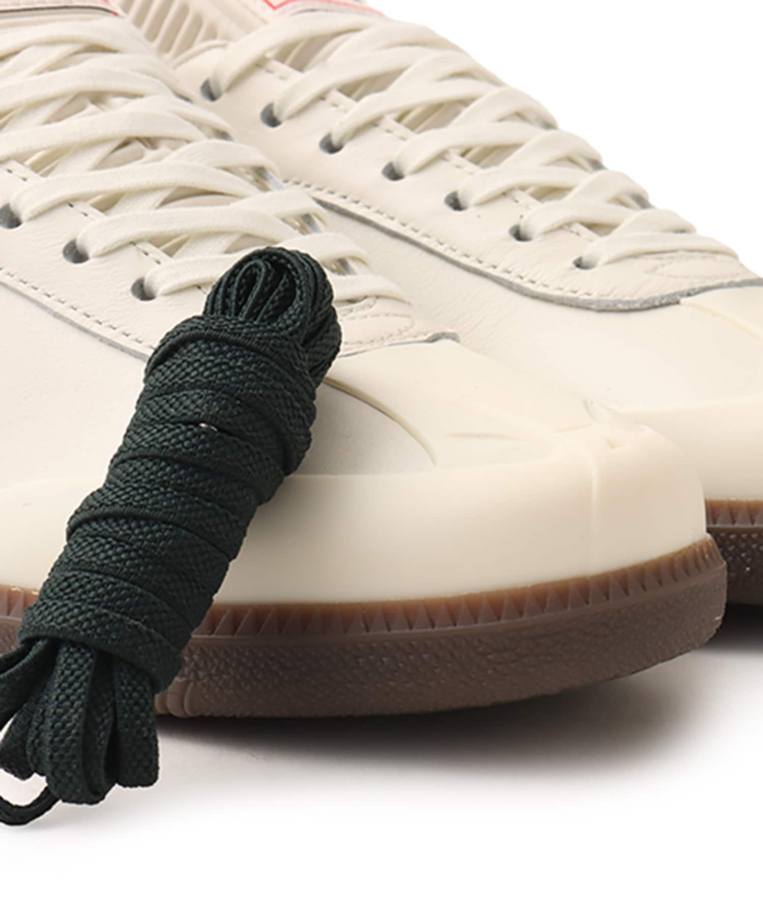 adidas SAMBA BAPE OWHITE/SHAGRN/GUM4の画像