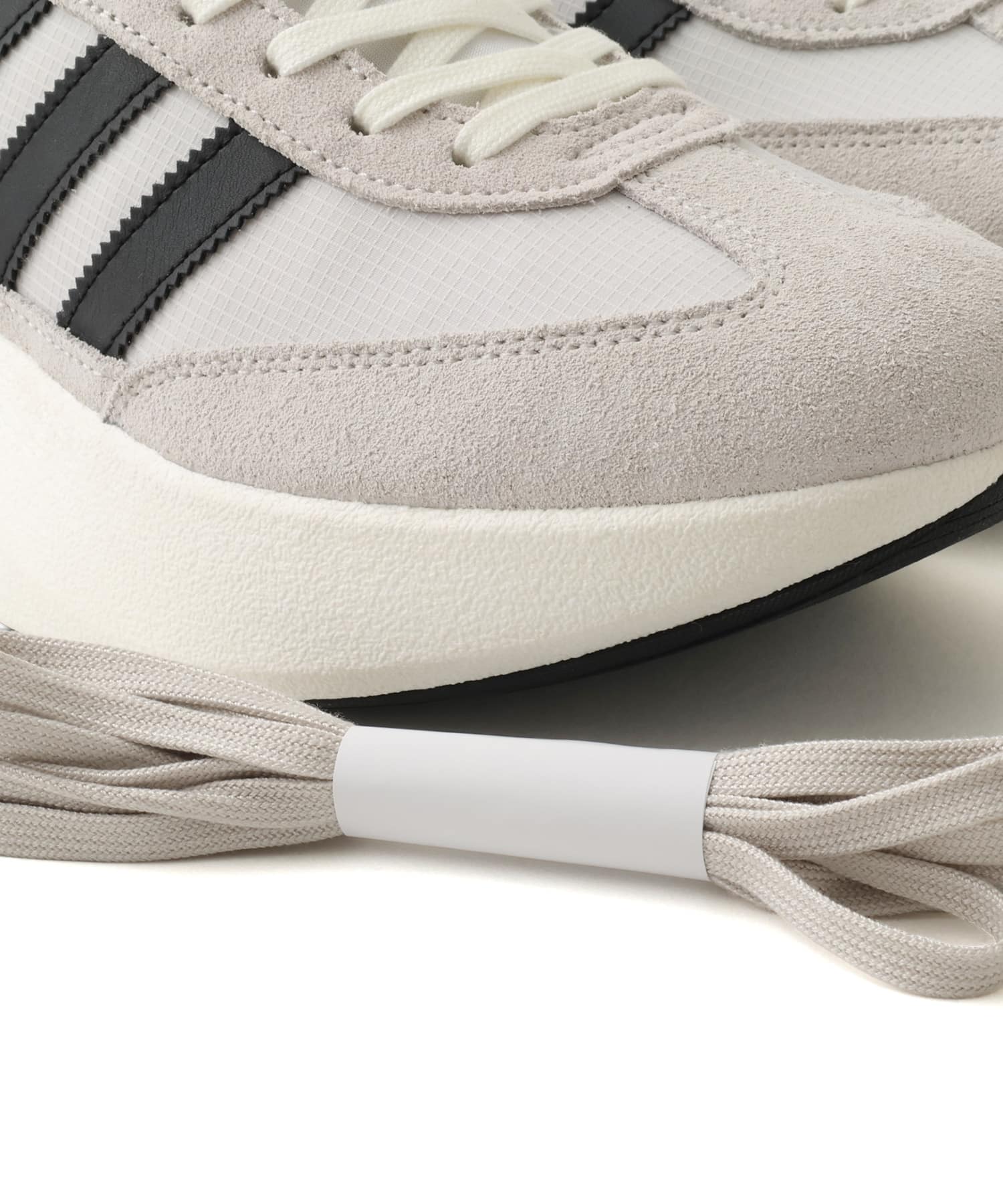 adidas SL 72 PRO CRYWHT/CBLACK/CHAPEAの画像