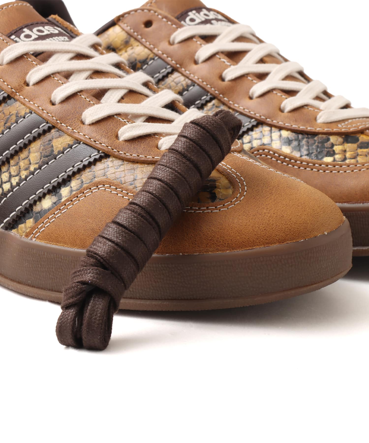 adidas WALES BONNER GAZELLE SNAKE DUSRUS/WONWHI/CBURGUの画像