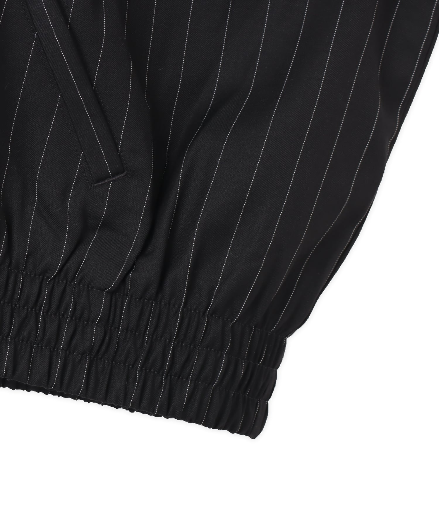 adidas CHAVARRIA PINSTRIPE TRACK JACKET ブラック/ホワイトの画像