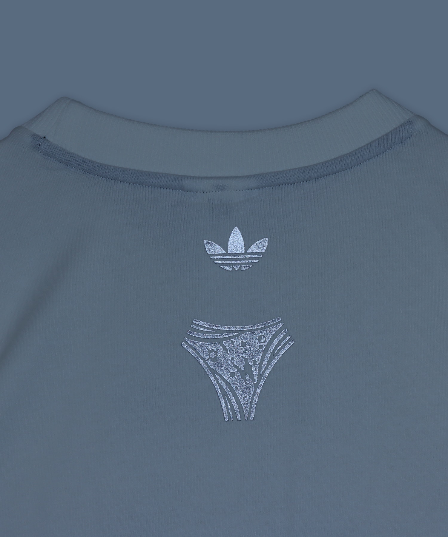 adidas ADILENIUM 5.0  GRAPHIC TEE オフホワイトの画像