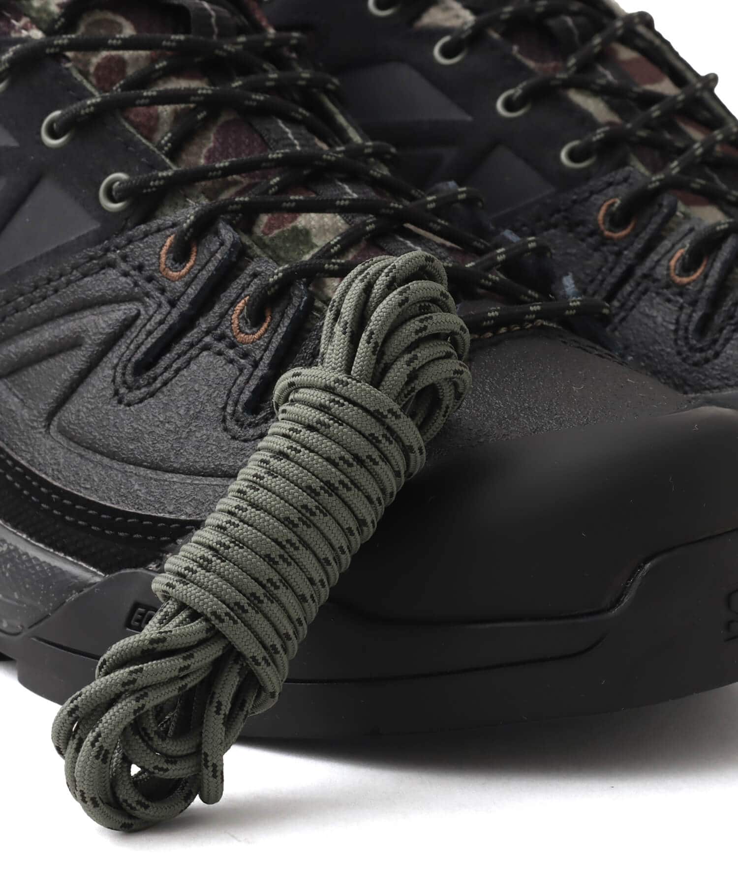 SALOMON X-ALP CARHARTT W.I.P Black/Black/Blackの画像