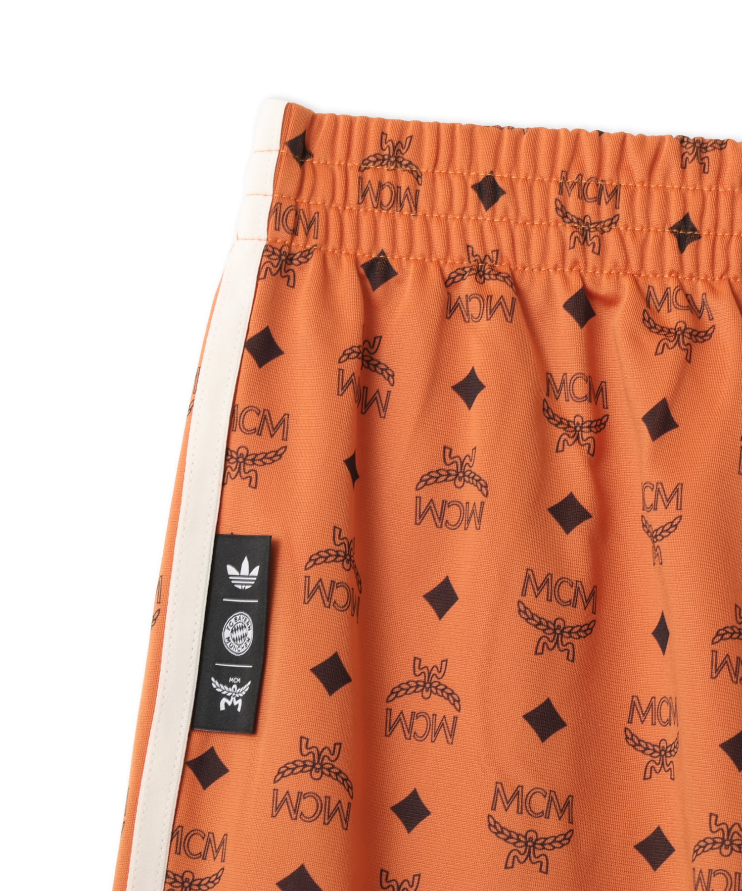 adidas FC BAYERN MUNCHEN 26/27 MCM TRACK PANT WOMENS テックカッパーの画像