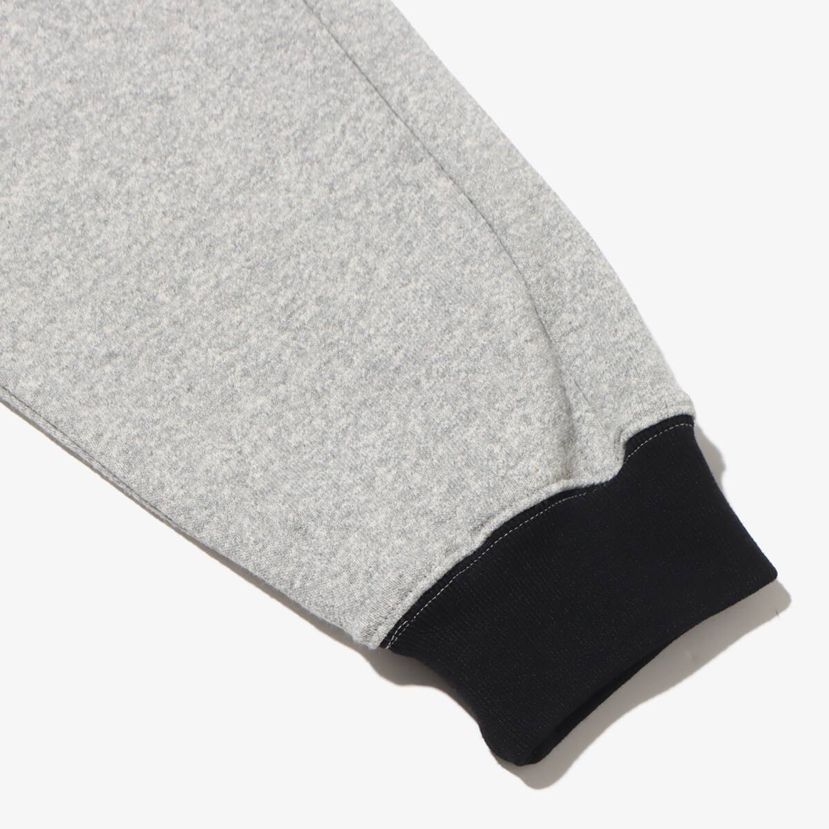 atmos Uniform Sweatshirt GREYの画像