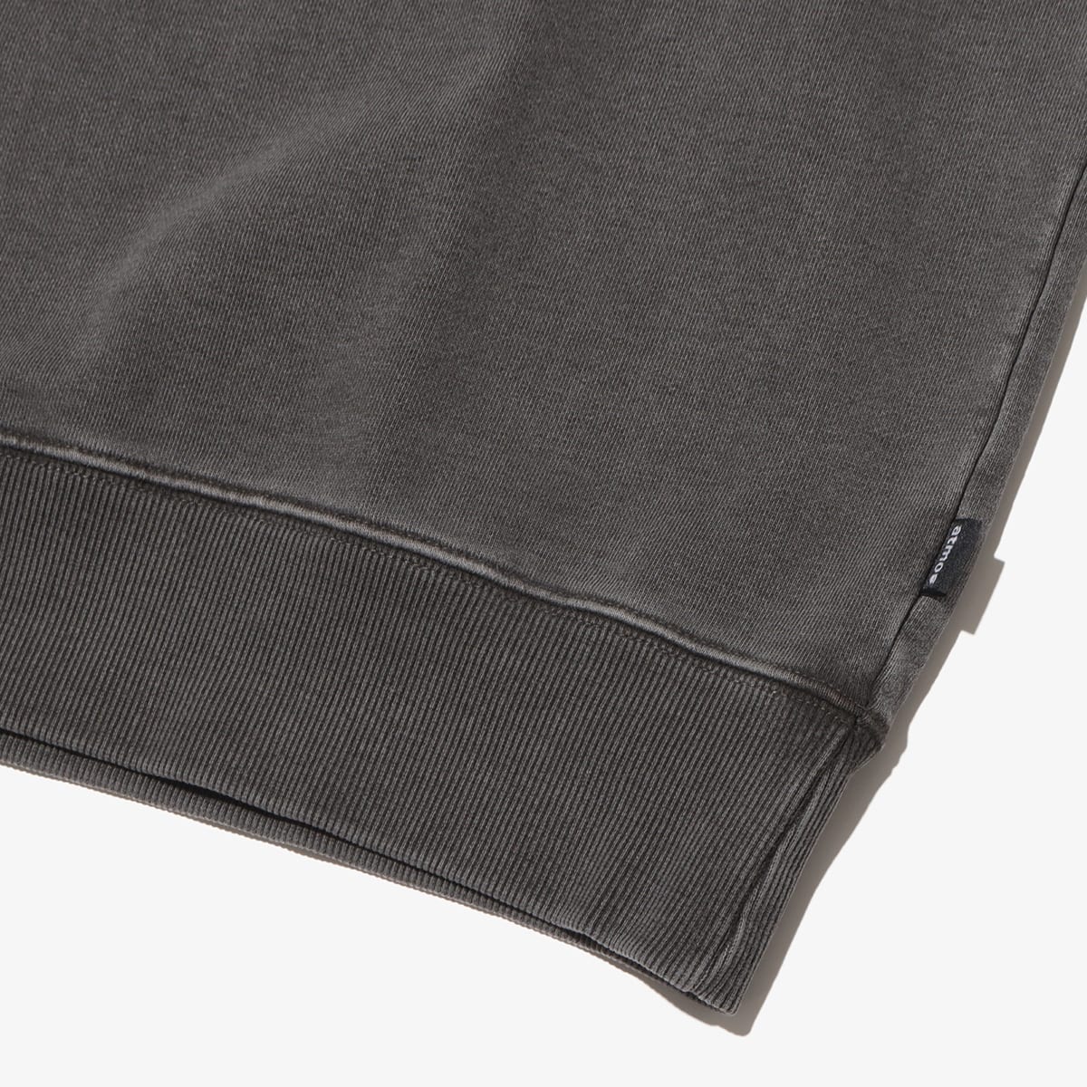 atmos Pigment Dyed Crewneck Sweatshirt BLACKの画像