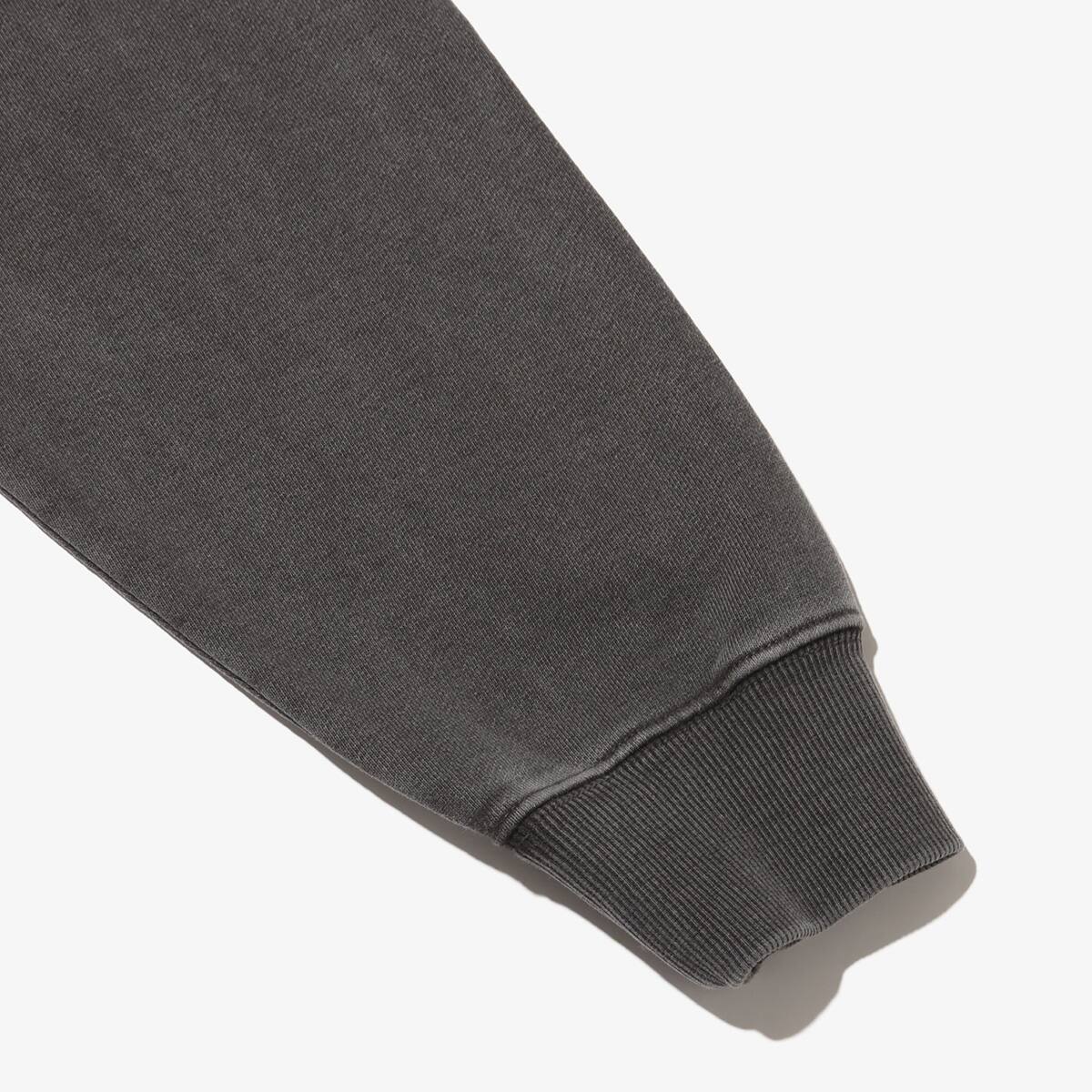 atmos Pigment Dyed Half Zip Sweatshirt BLACKの画像