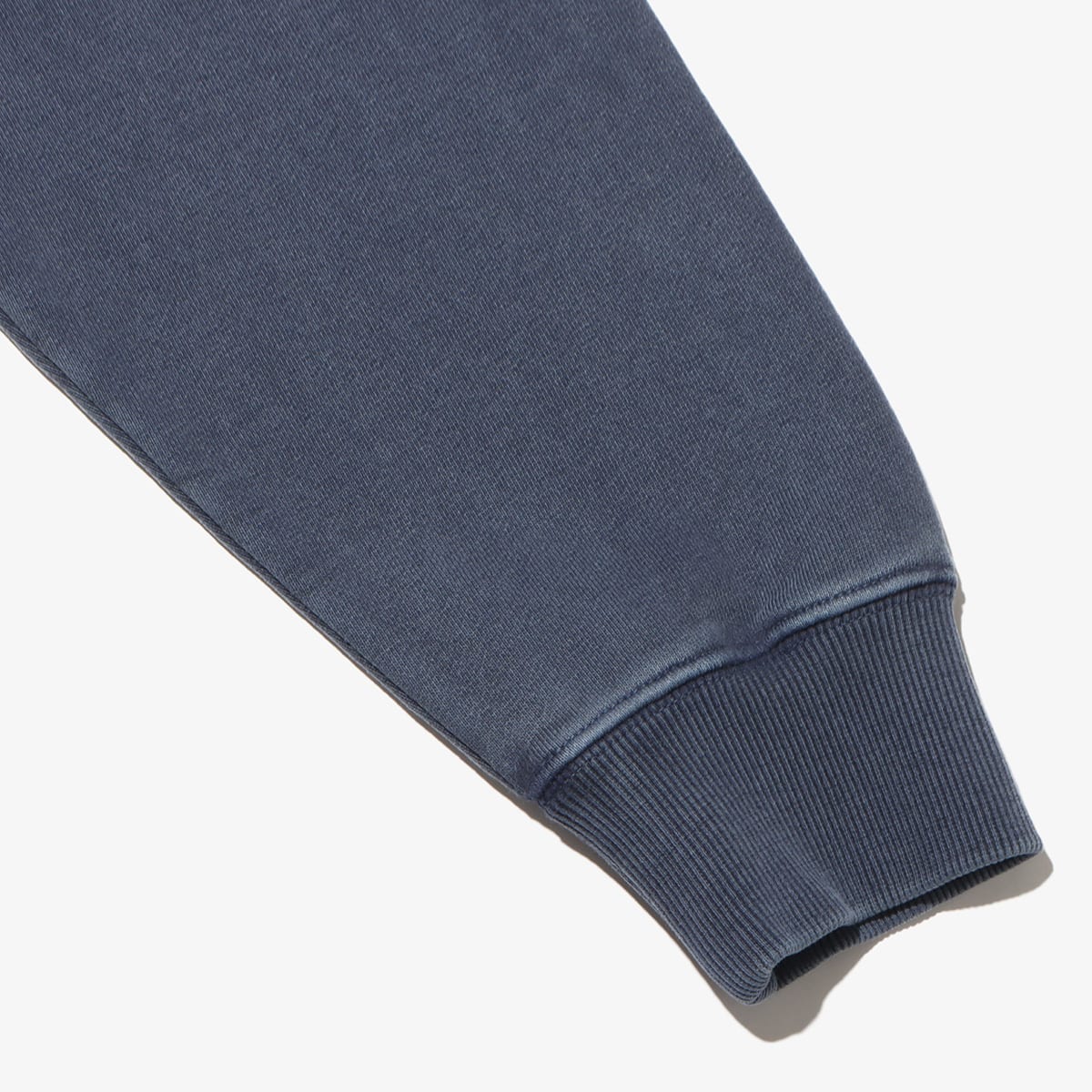 atmos Pigment Dyed Half Zip Sweatshirt NAVYの画像