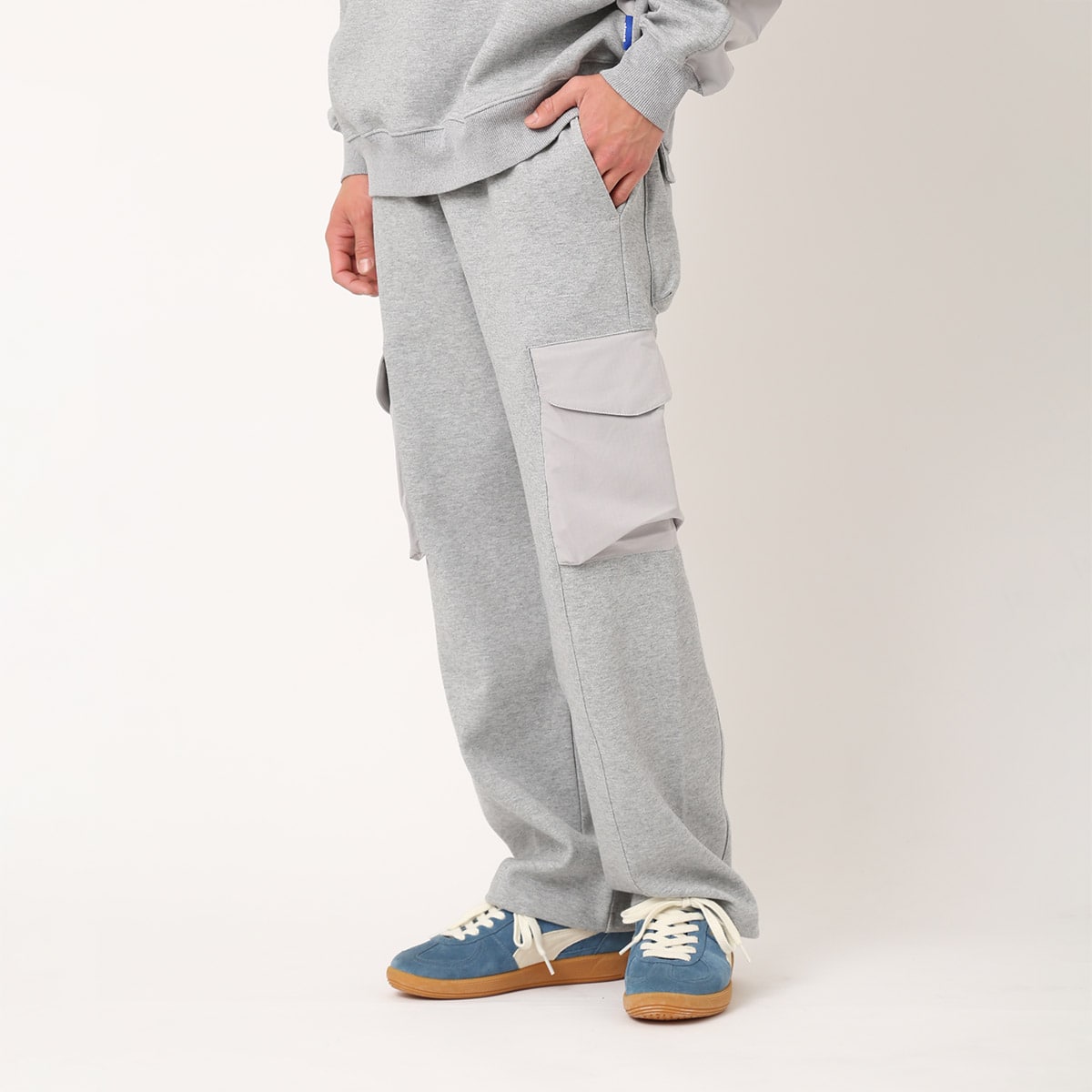 atmos TECHNICAL Cargo Sweat Pants GRAYの画像