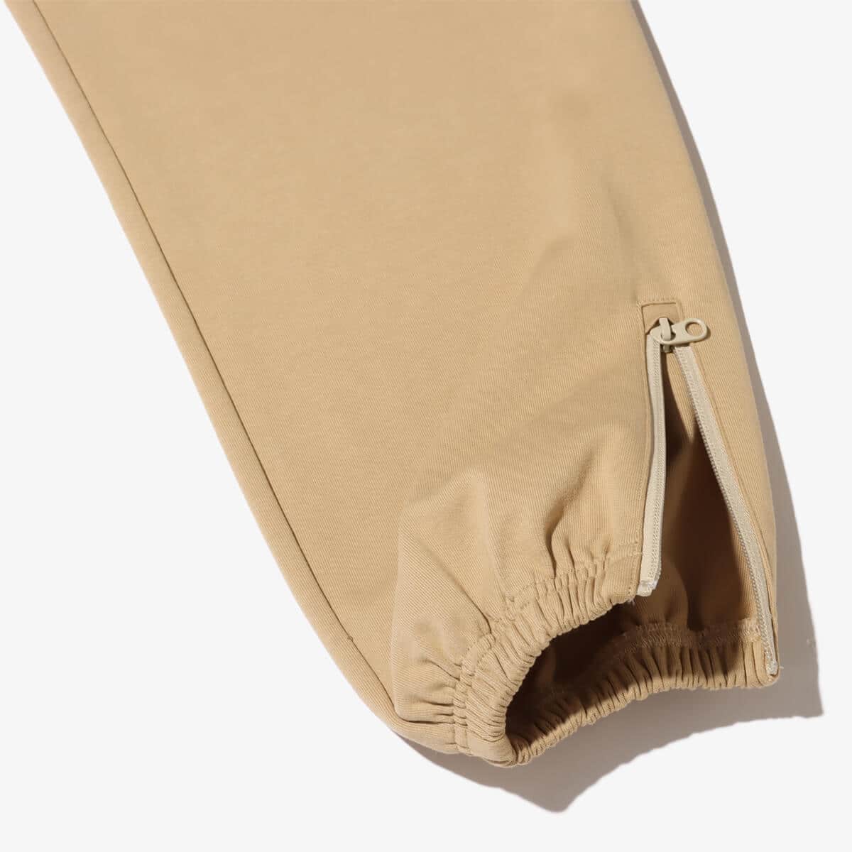 atmos Cardboard Knit Pants BEIGEの画像