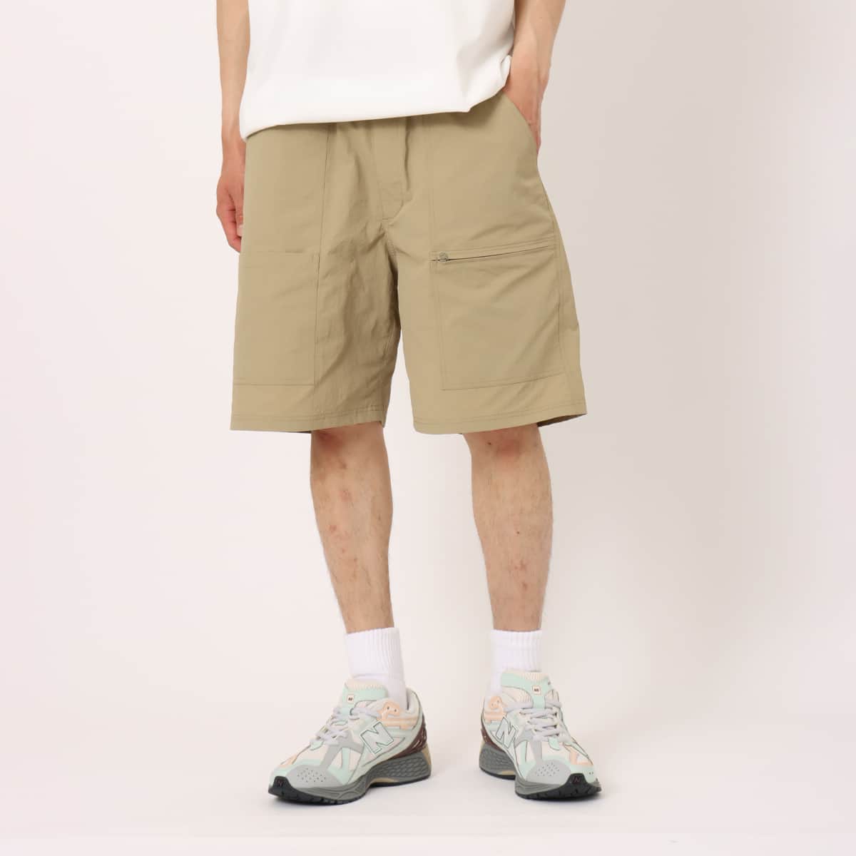 atmos Nylon Baggy Short Pants BEIGE の画像