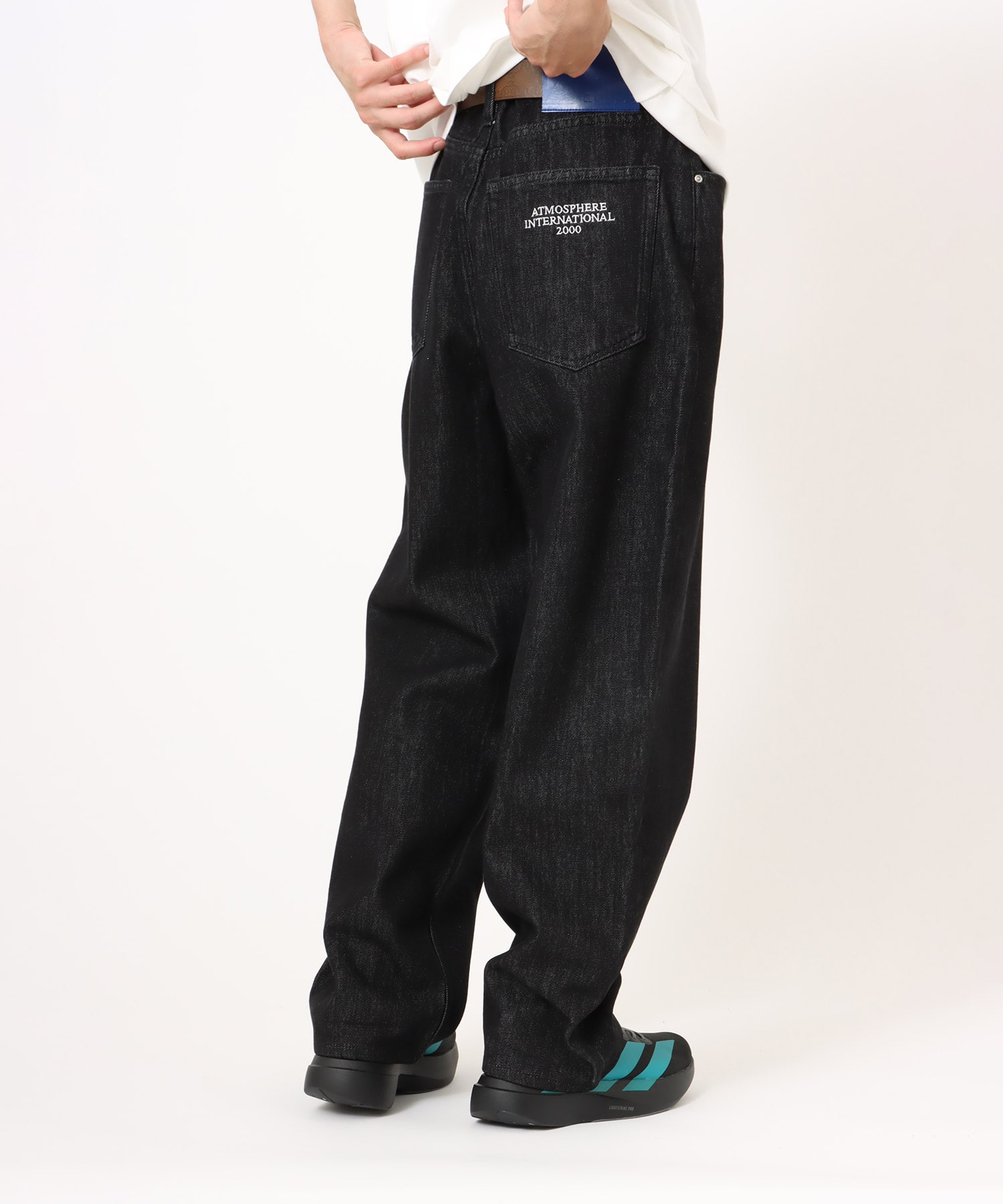 atmos Baggy Denim Pants BLACKの画像