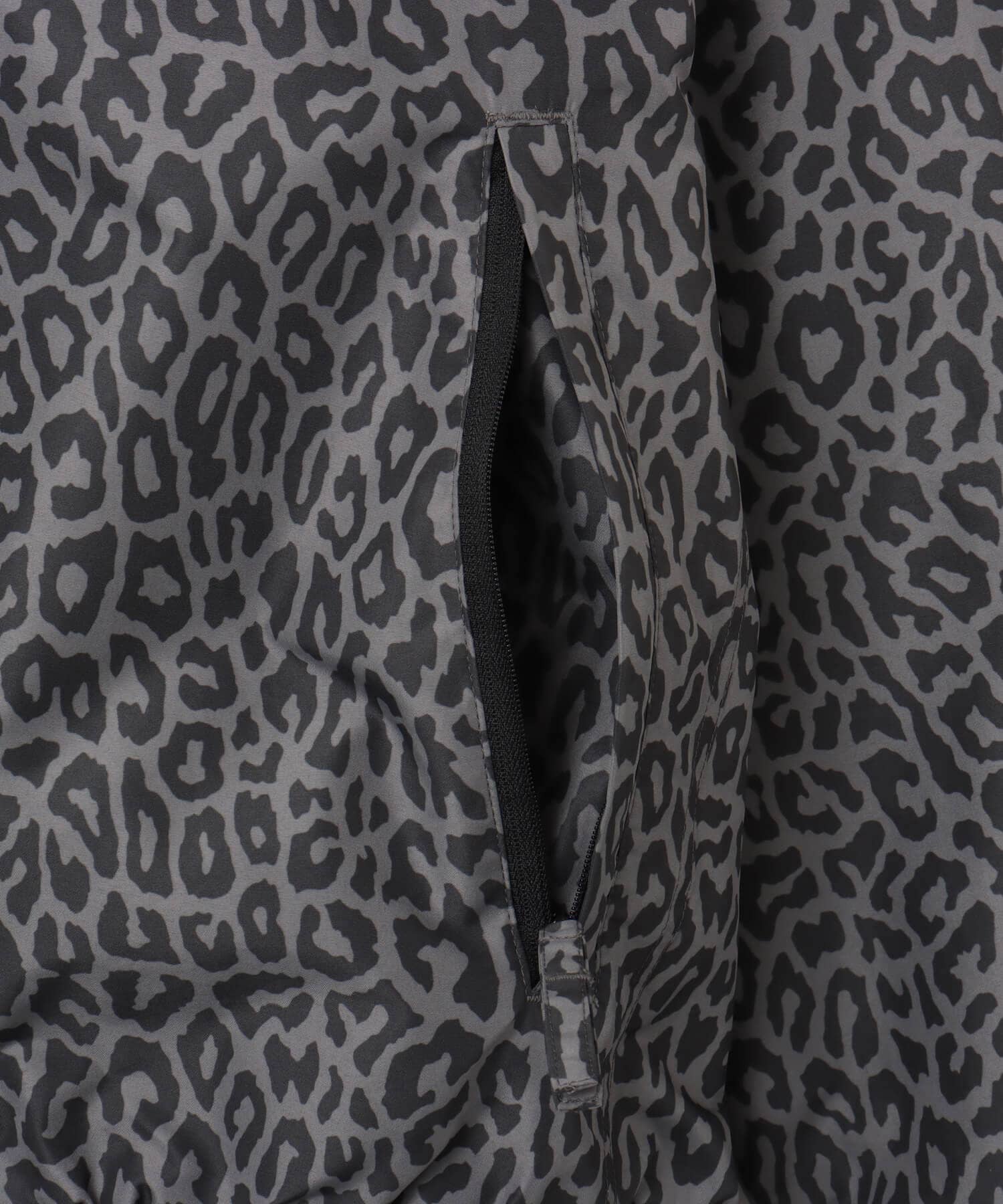Columbia x atmos Falmouth Jacket LEOPARDの画像