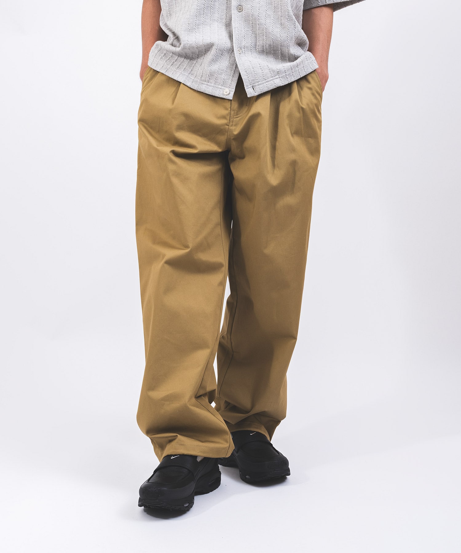 atmos Two Tack Trousers BEIGEの画像