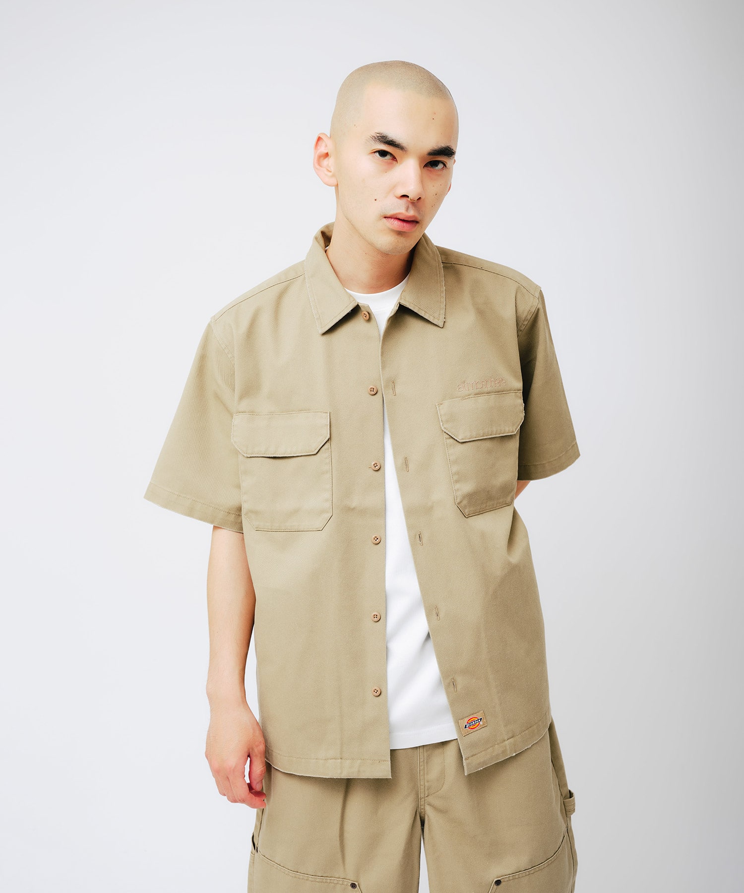 Dickies x atmos Utility WORK SS SHIRT BEIGEの画像