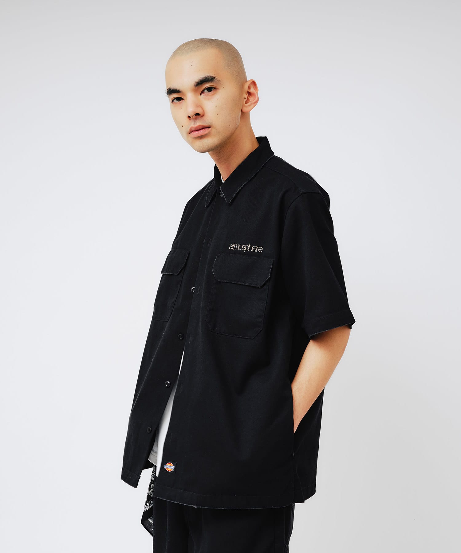 Dickies x atmos Utility WORK SS SHIRT BLACKの画像