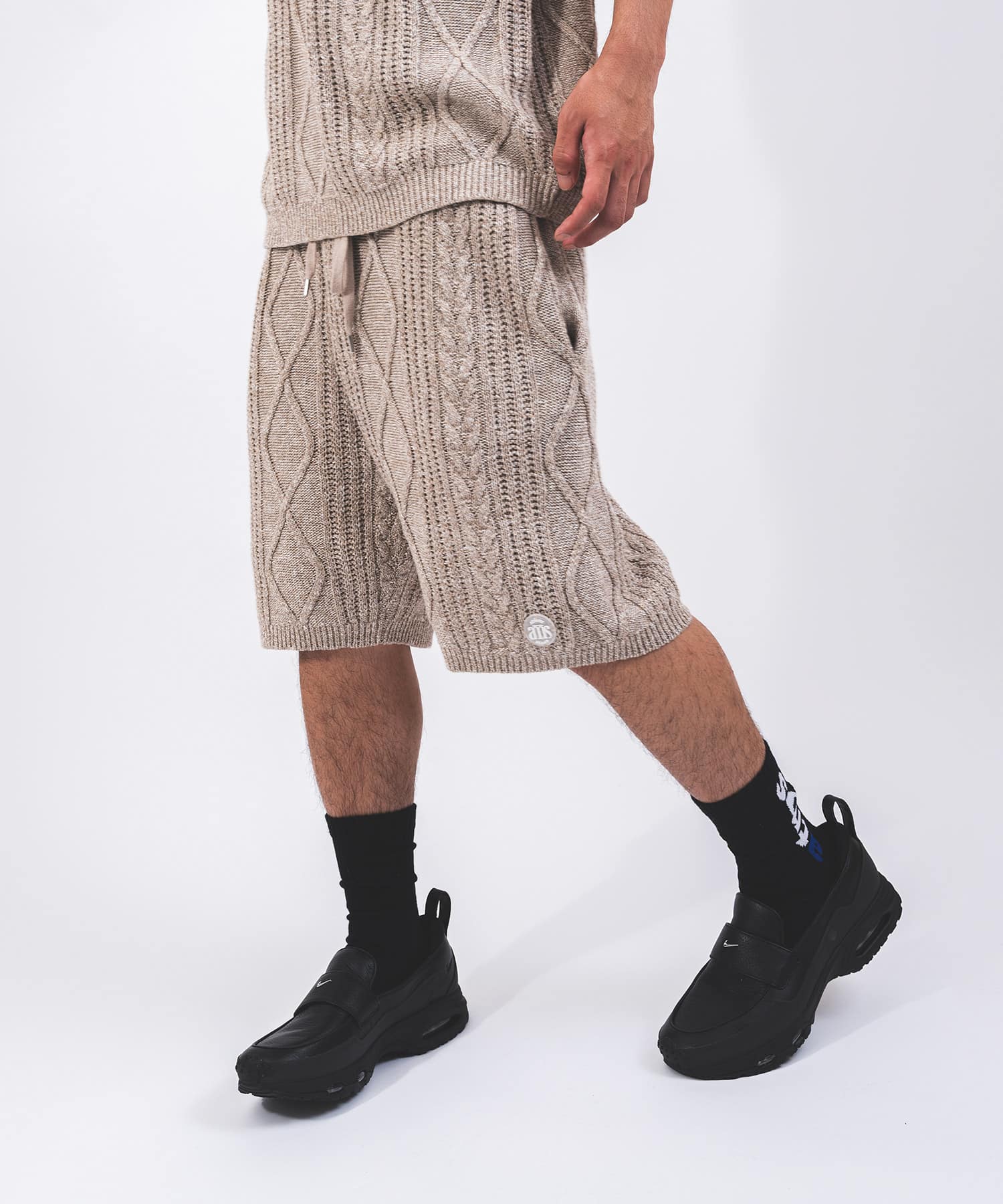 atmos Cable Knit Short Pants BEIGEの画像