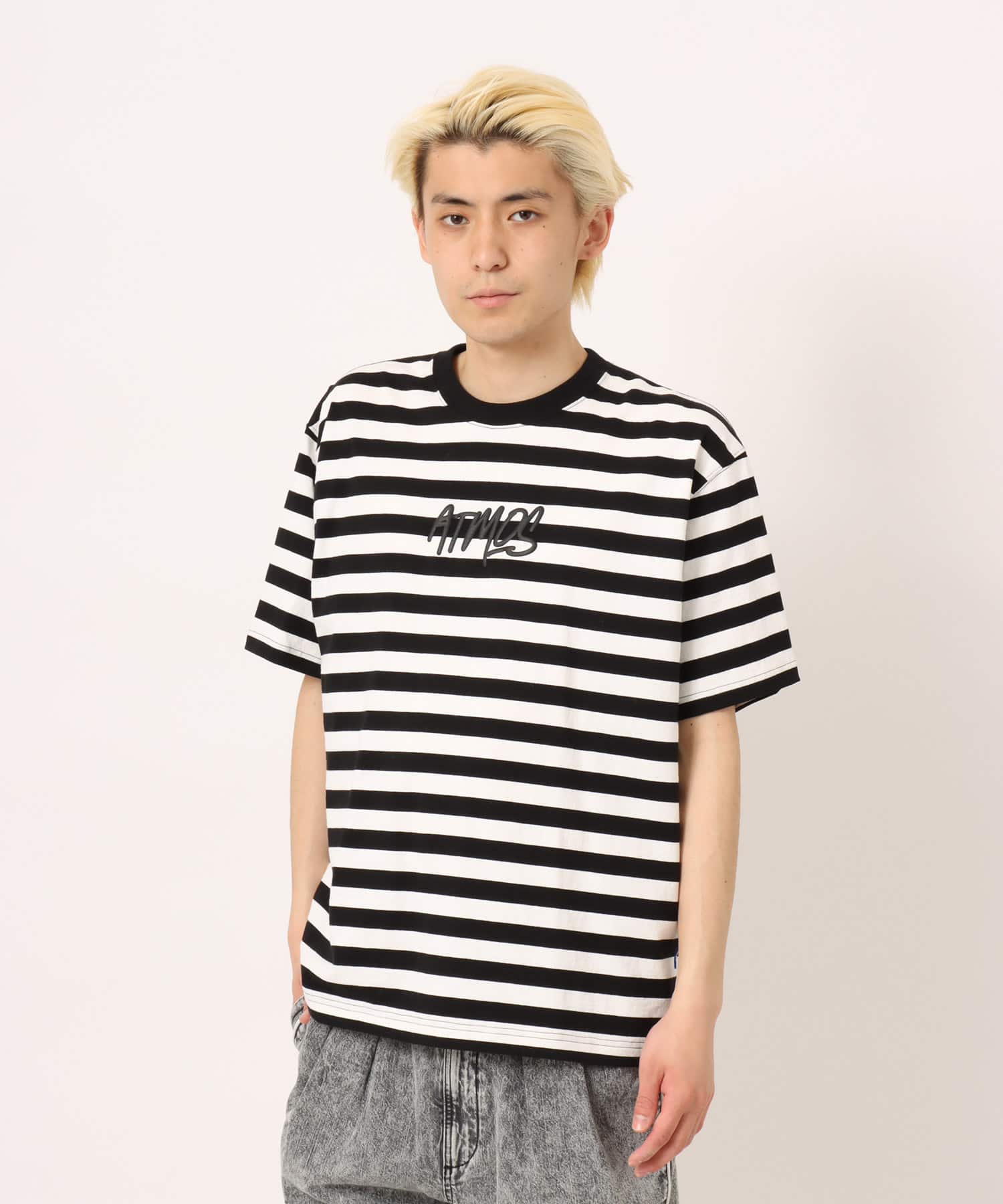 atmos Foam Logo Border T-shirt BLACKの画像