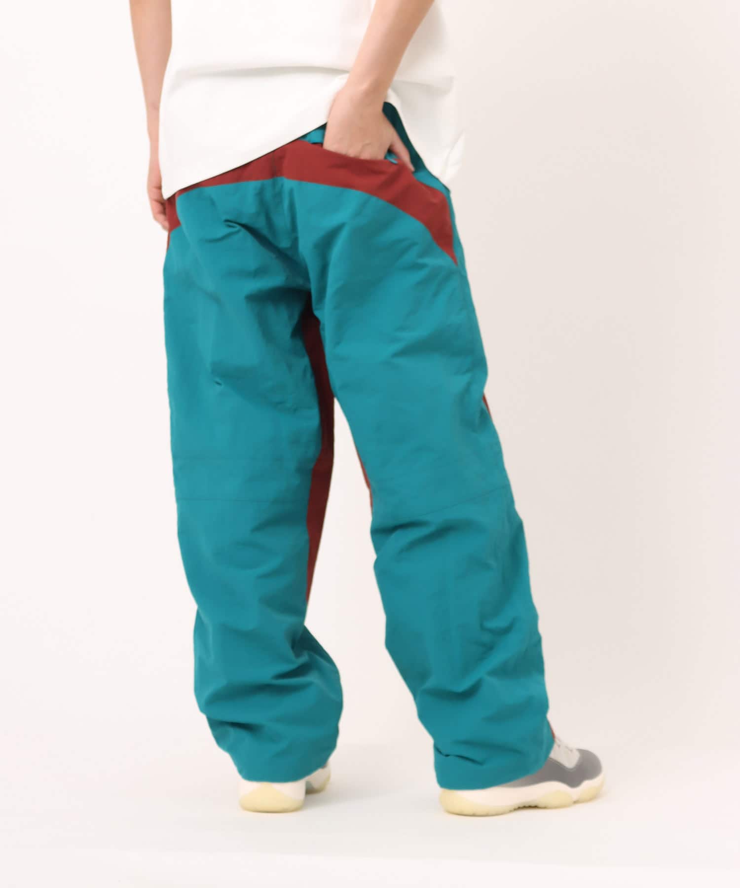 atmos Bicolor Track Pants BLUEの画像