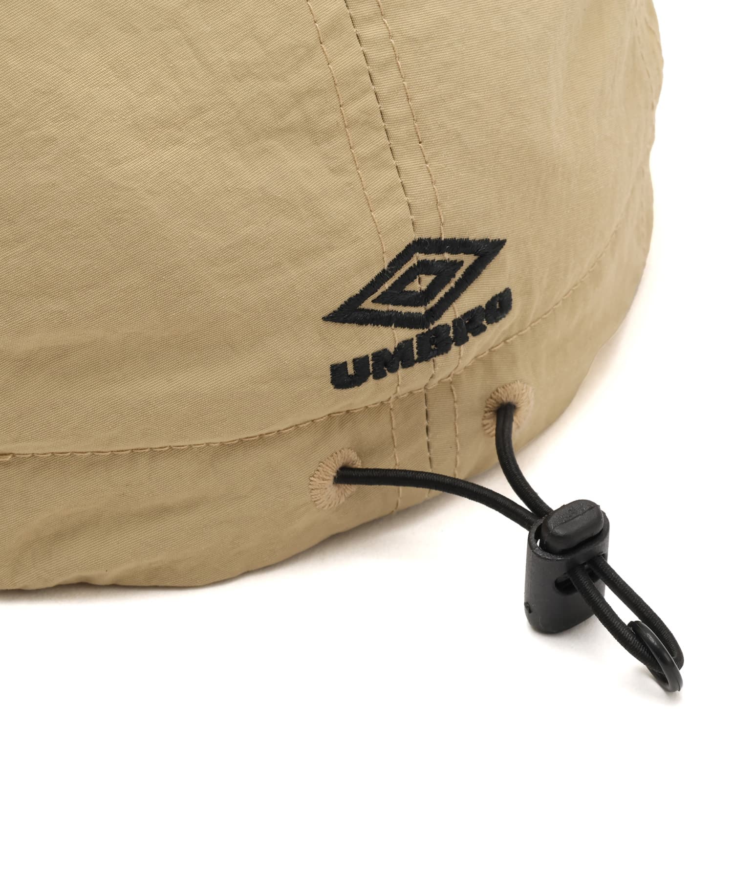 UMBRO x atmos Cap BEIGEの画像