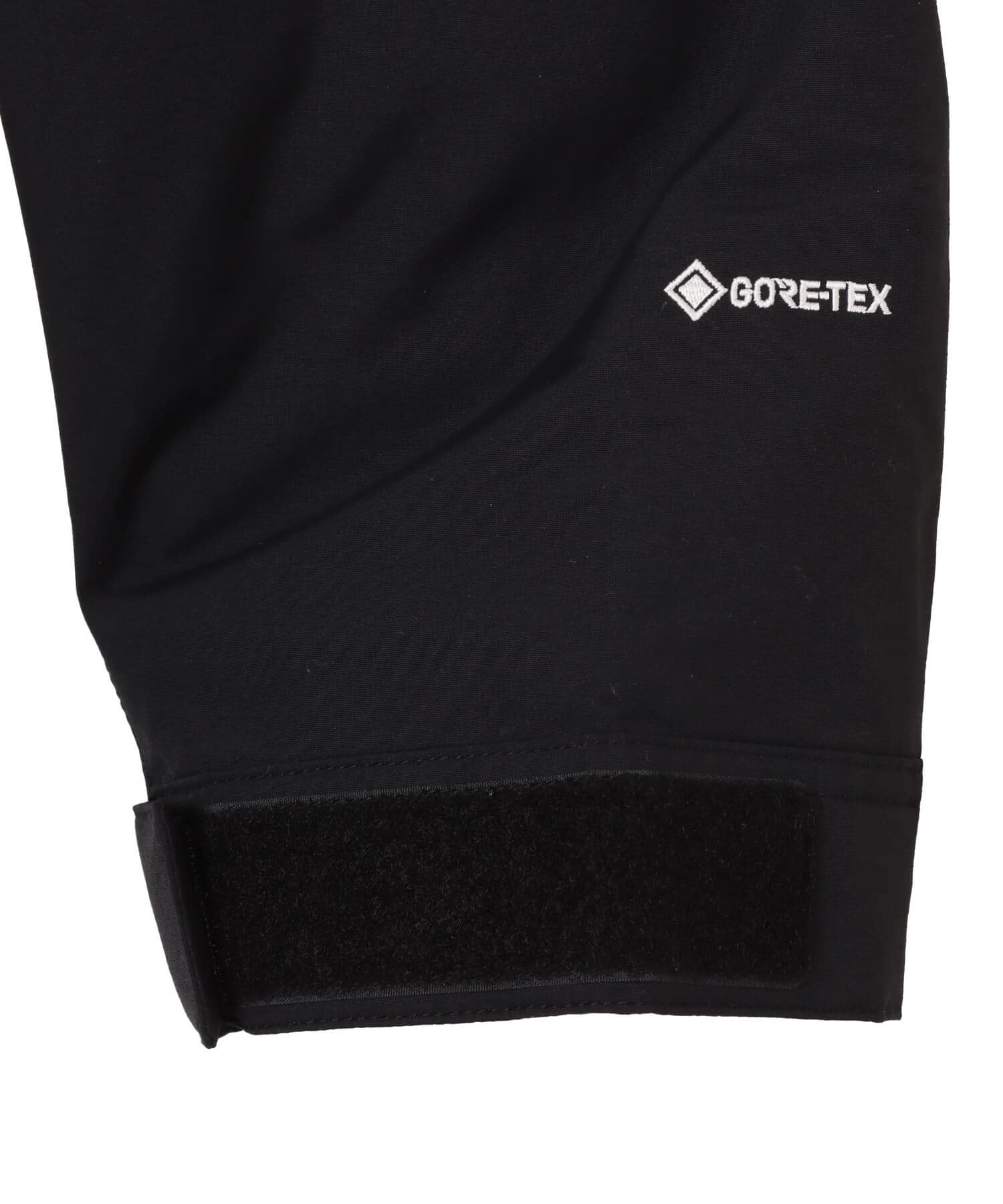 THE NORTH FACE Mountain Down Jacket ブラックの画像