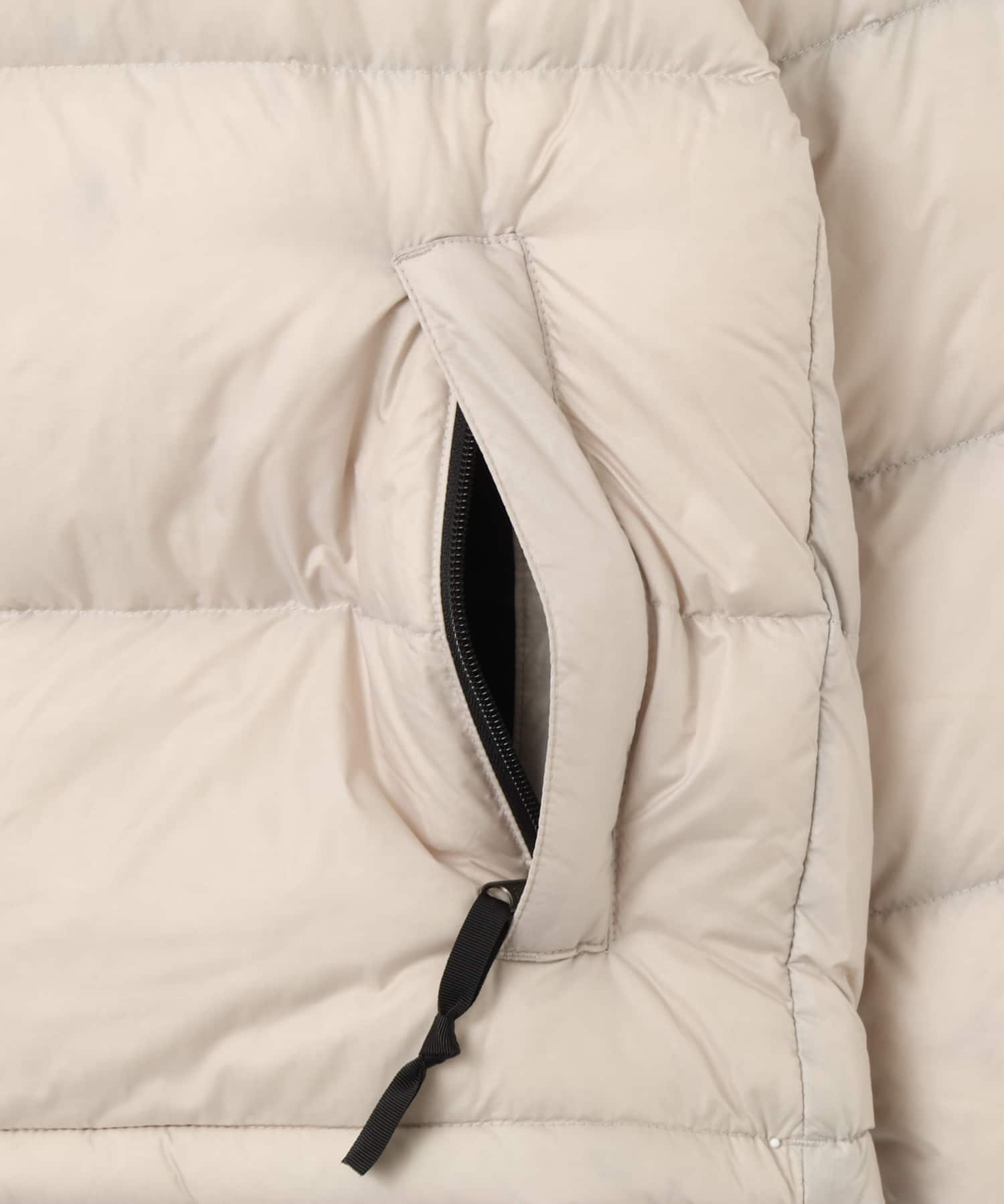 THE NORTH FACE SHORT NUPTSE JACKET FIXブラックの画像