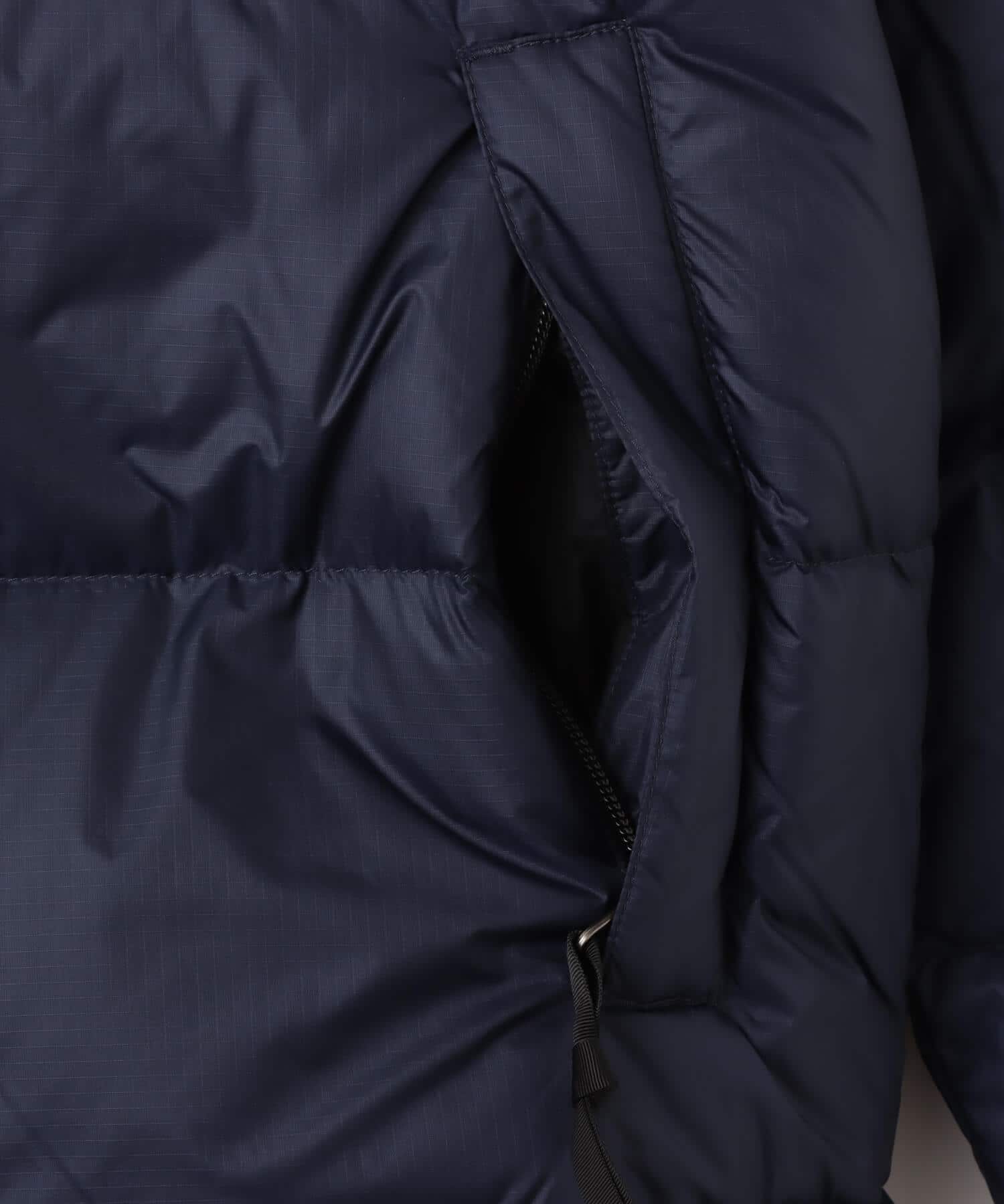 THE NORTH FACE Womens Short Nuptse Jacket ブラックxアーバンネイビーの画像
