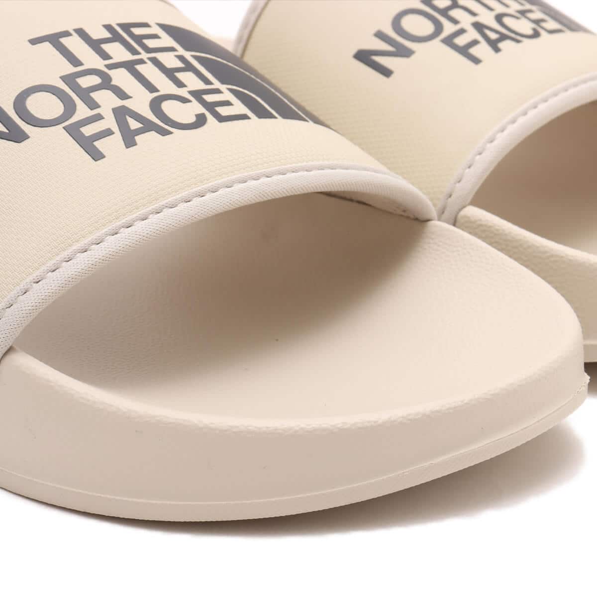 THE NORTH FACE Base Camp Slide III サンドストーンxTNF