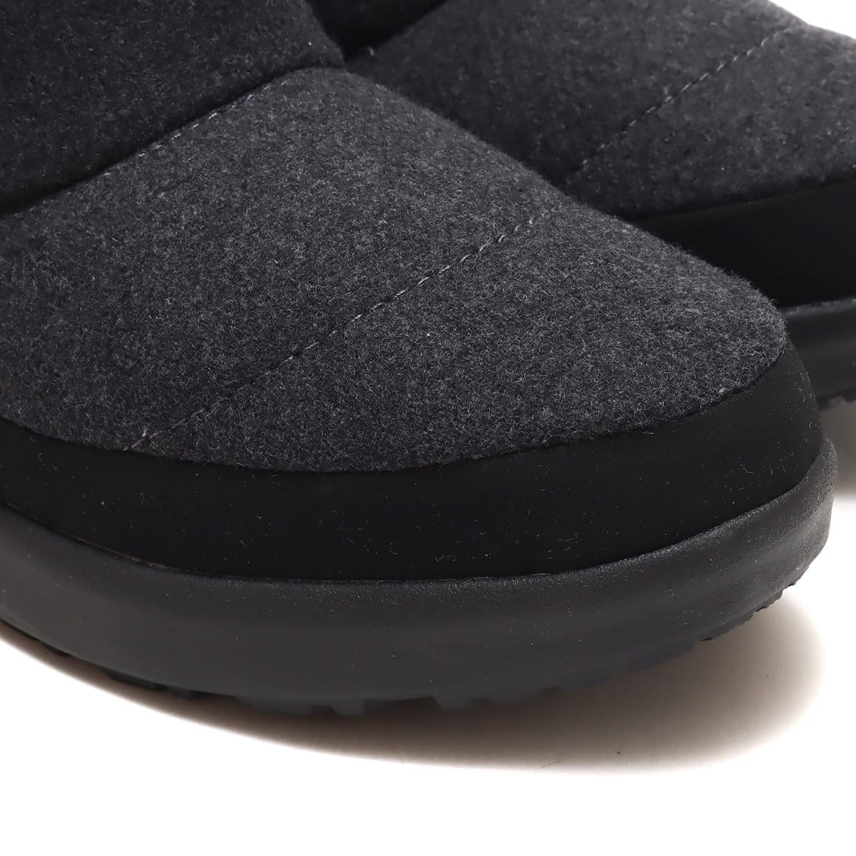 THE NORTH FACE WOMENS NUPTSE BOOTIE WP LOGO SHORT ミックスグレー×TNFブラックの画像