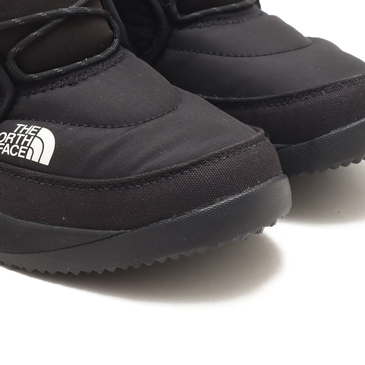 THE NORTH FACE WOMENS NUPTSE CHUKKA WP TNFブラックの画像